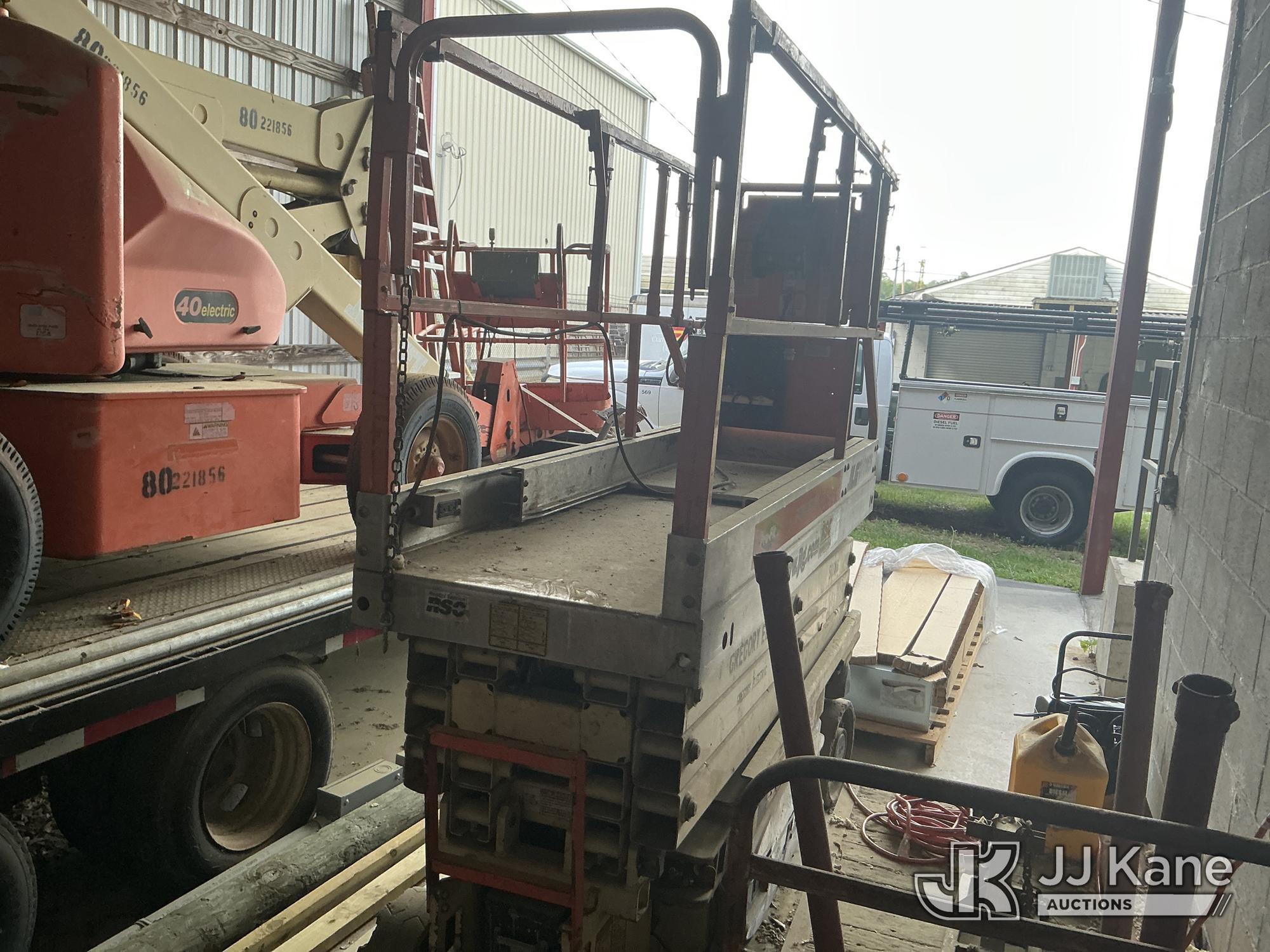 (Aiken, SC) 2004 JLG 2630-ES Self-Propelled Scissor Lift, (Being Sold with Additional 2004 JLG 2630-