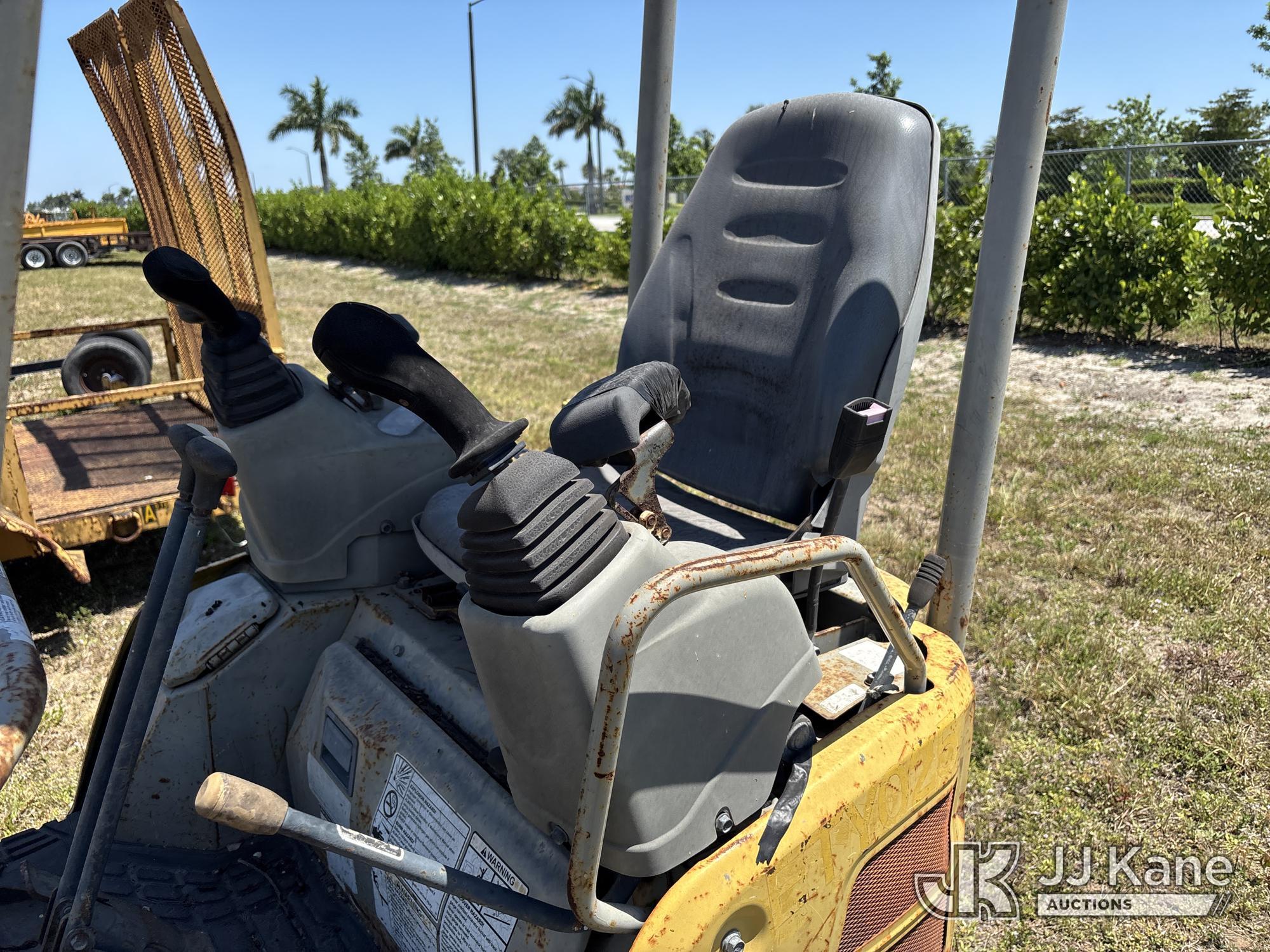 (Westlake, FL) 2014 Yanmar VI017 Mini Hydraulic Excavator Not Running, Condition Unknown) (Body & Pa