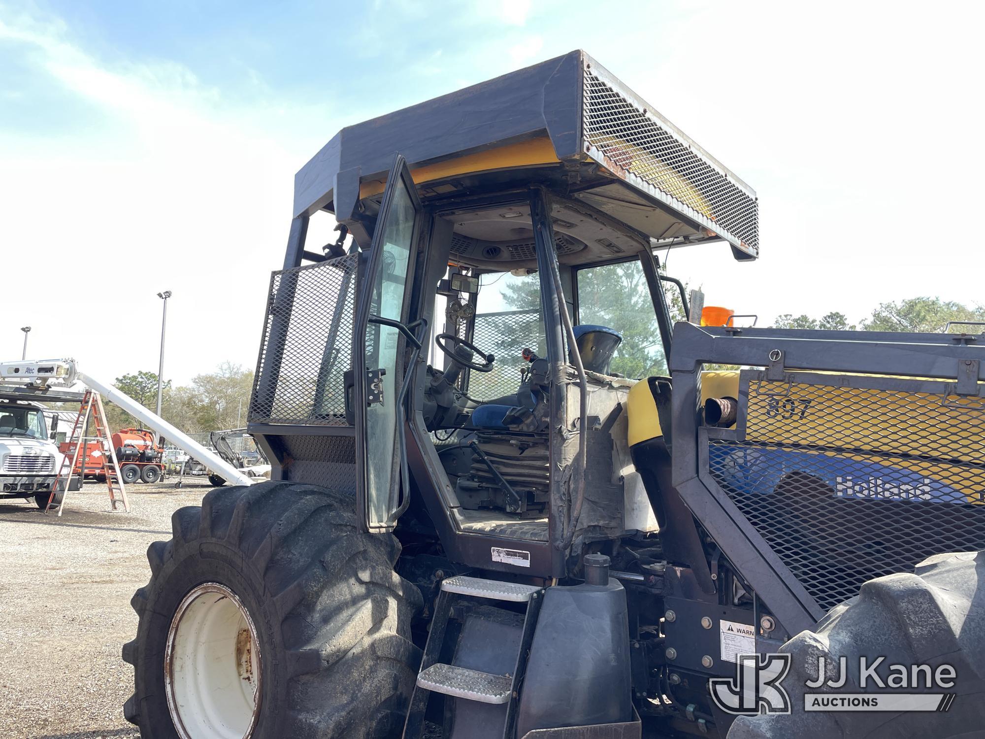 (Defuniak Springs, FL) 2014 New Holland TV6070 4x4 Utility Tractor, (Utility Owned) Runs & Operates,