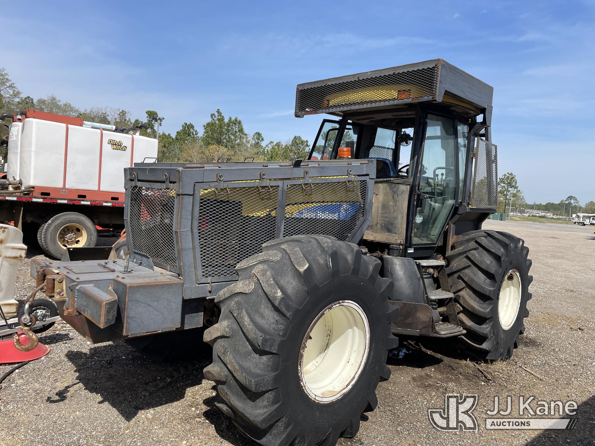 (Defuniak Springs, FL) 2014 New Holland TV6070 4x4 Utility Tractor, (Utility Owned) Runs & Operates,