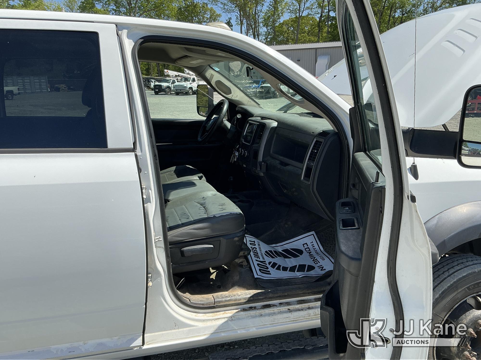 (China Grove, NC) 2014 RAM 5500 4x4 Crew-Cab Service Truck Runs & Moves) (Check Engine Light On, DEF
