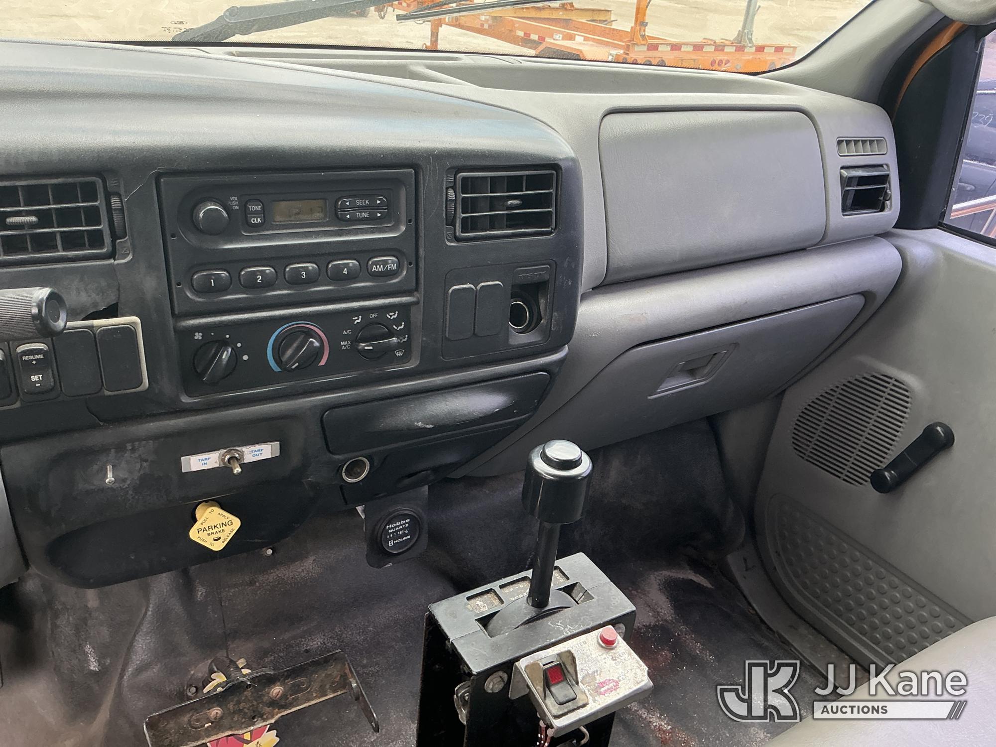 (Tampa, FL) 2005 Ford F650 Dump Truck State of FL Unit)(Runs, Moves & Dump Operates)(Body & Paint Da