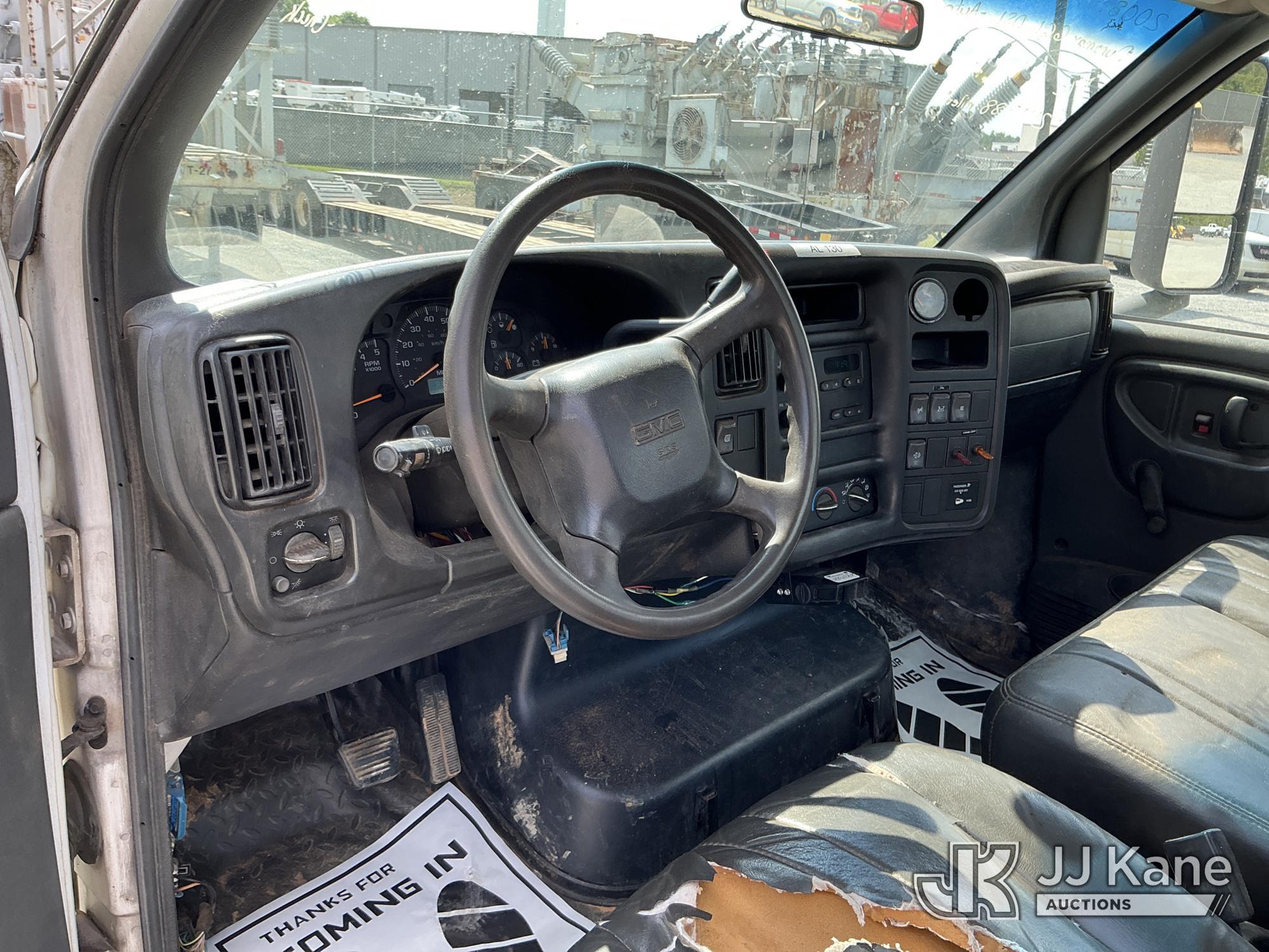 (China Grove, NC) 2008 GMC C5500 Service Truck Runs & Moves) (Check Engine Light On, Body Damage, Mi