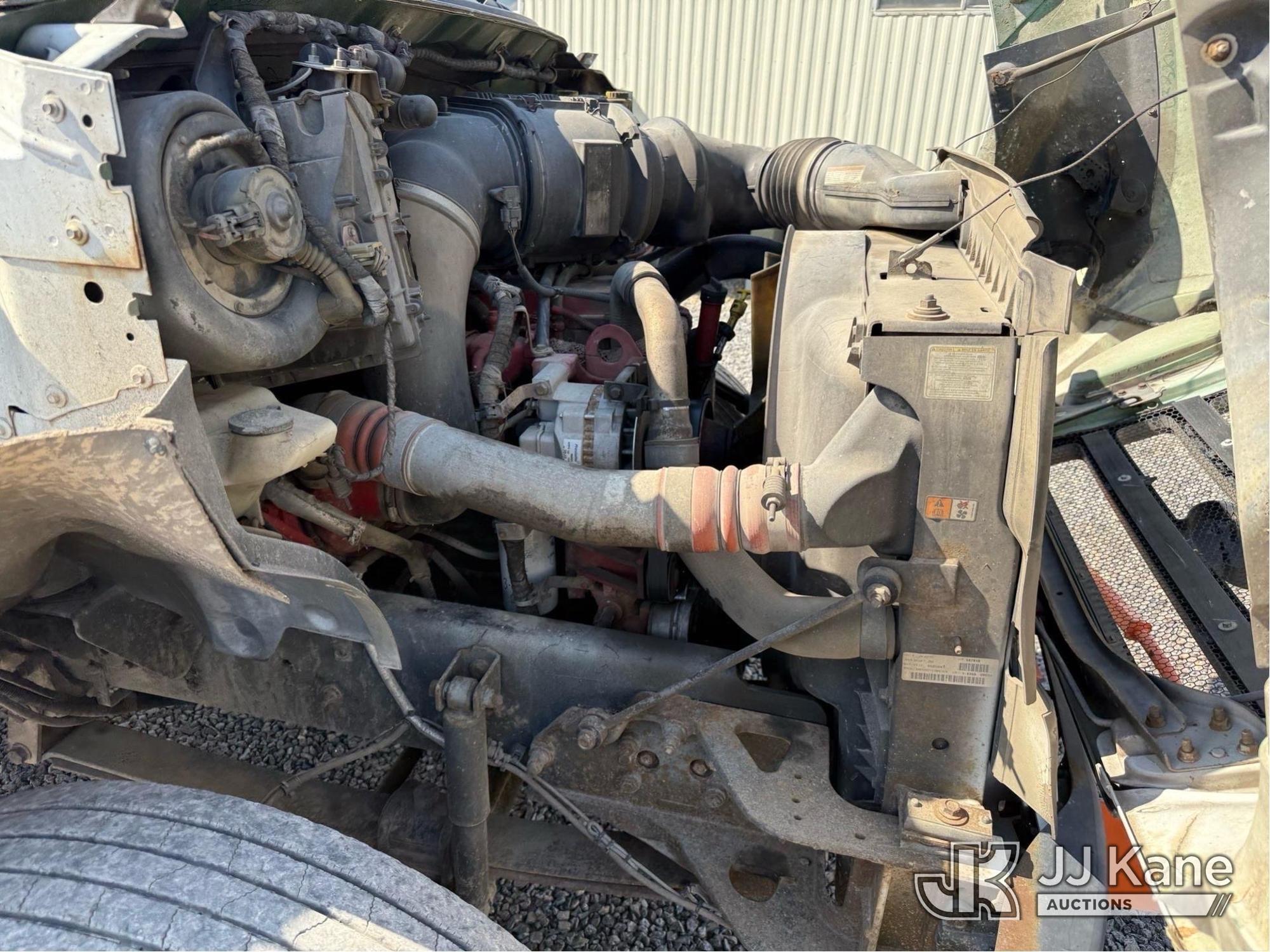(Kodak, TN) 2008 Ford F750 Chipper Dump Truck Runs, Moves, Dump Operates, Body Damage