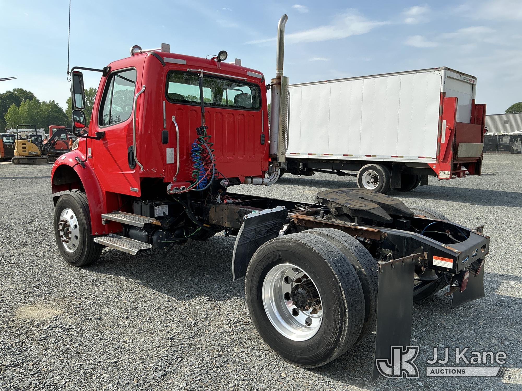 (China Grove, NC) 2006 Freightliner M2 106 S/A Truck Tractor Runs & Moves) (Body/Paint Damage