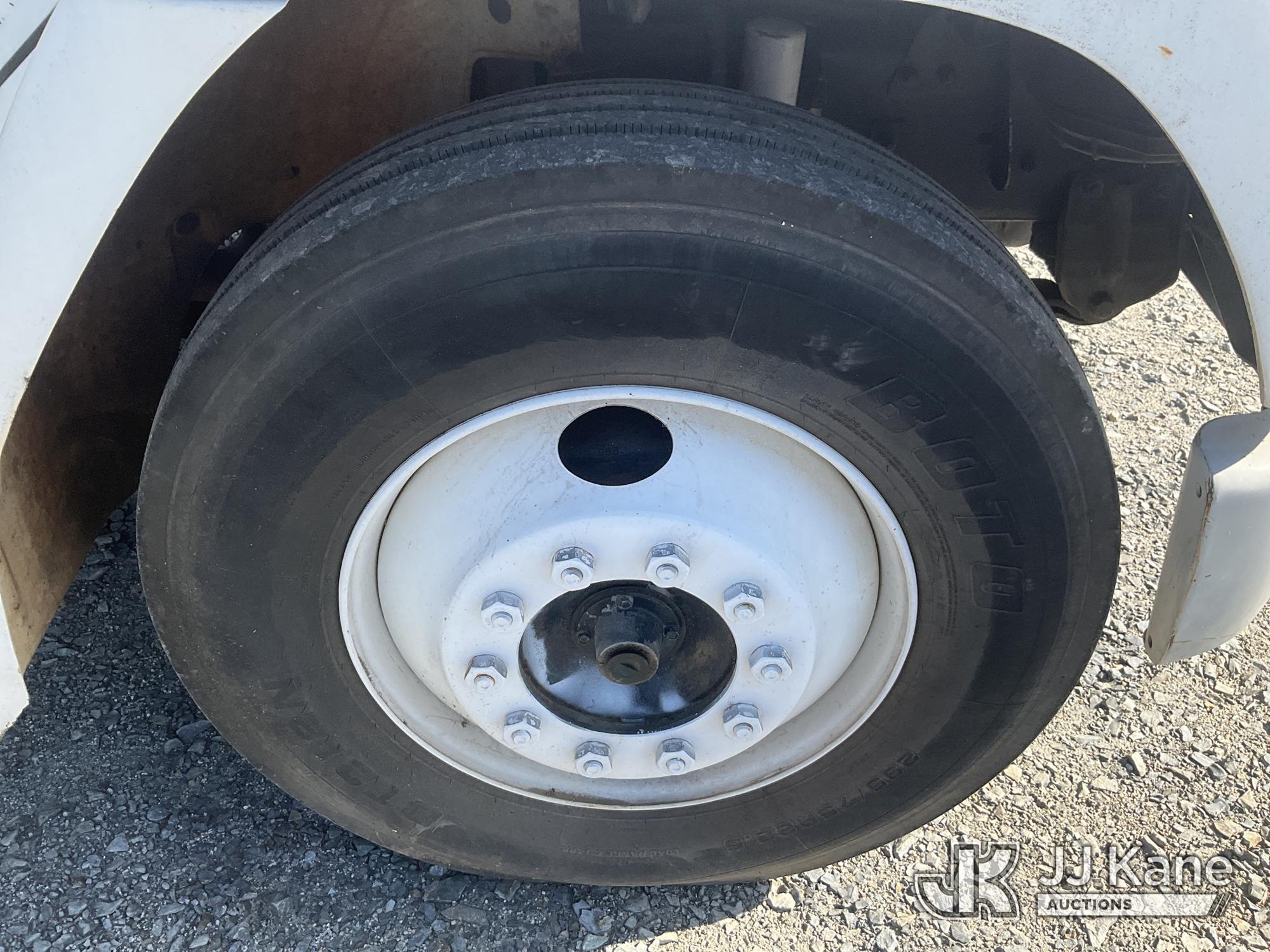 (China Grove, NC) 1996 Freightliner FL60 Van Body Truck Not Running, Condition Unknown, Cracked Wind