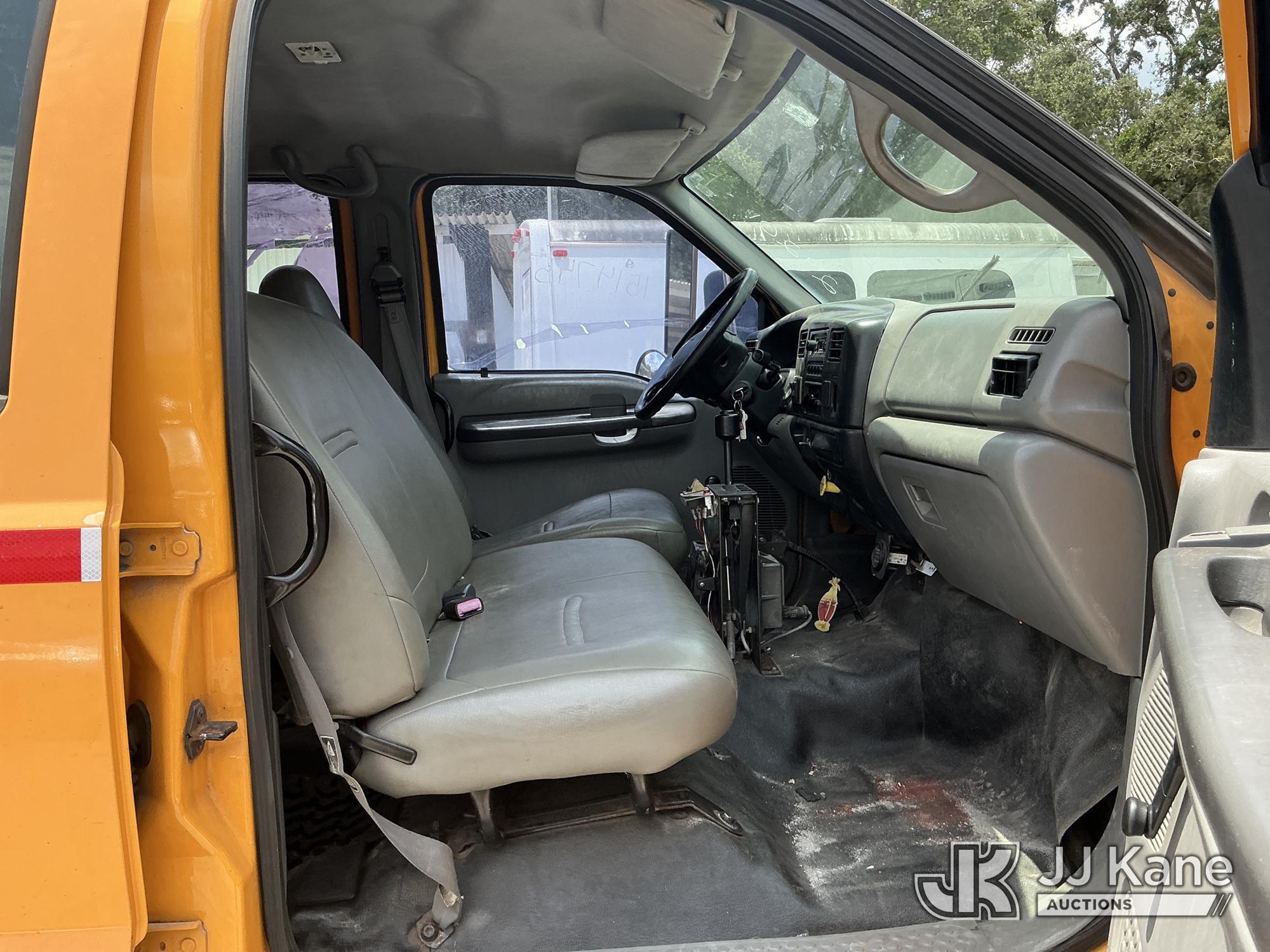 (Tampa, FL) 2005 Ford F650 Dump Truck State of FL Unit)(Runs, Moves & Dump Operates)(Body & Paint Da