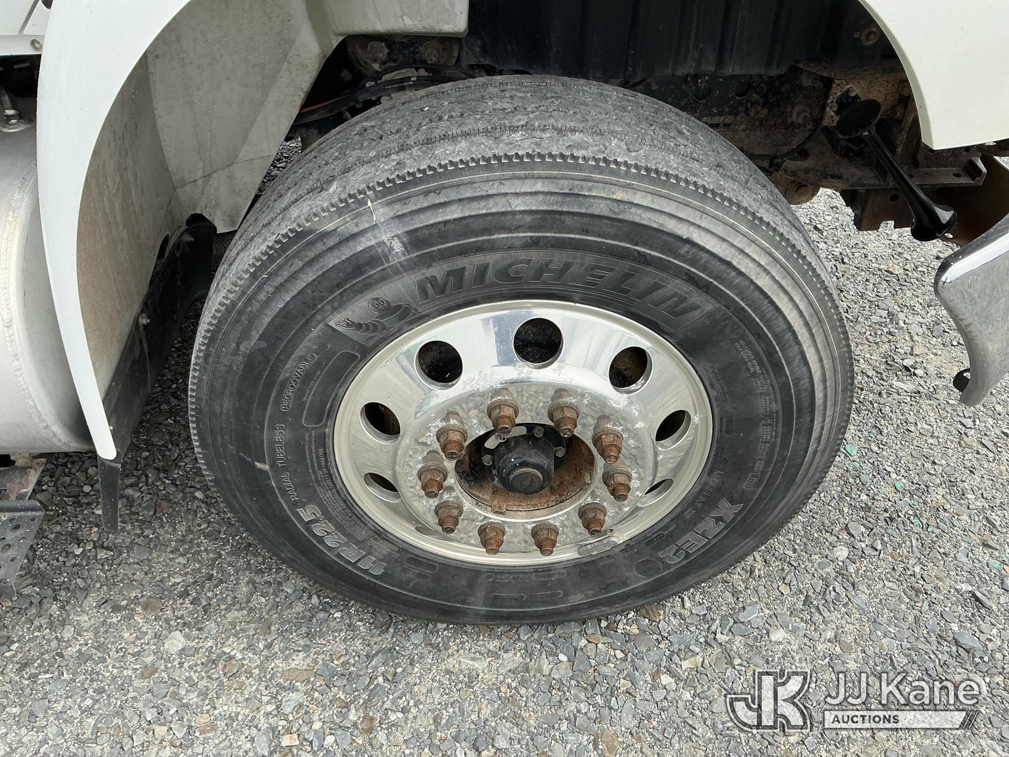 (China Grove, NC) 2014 International 4400 Mechanics Truck Runs & Moves) (Crane Not Operating, Compre