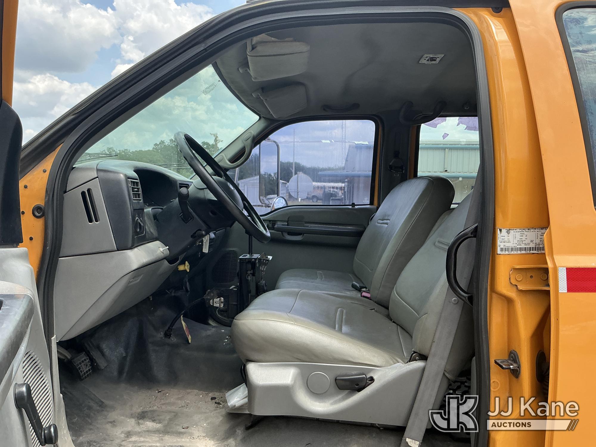 (Tampa, FL) 2005 Ford F650 Dump Truck State of FL Unit)(Runs, Moves & Dump Operates)(Body & Paint Da