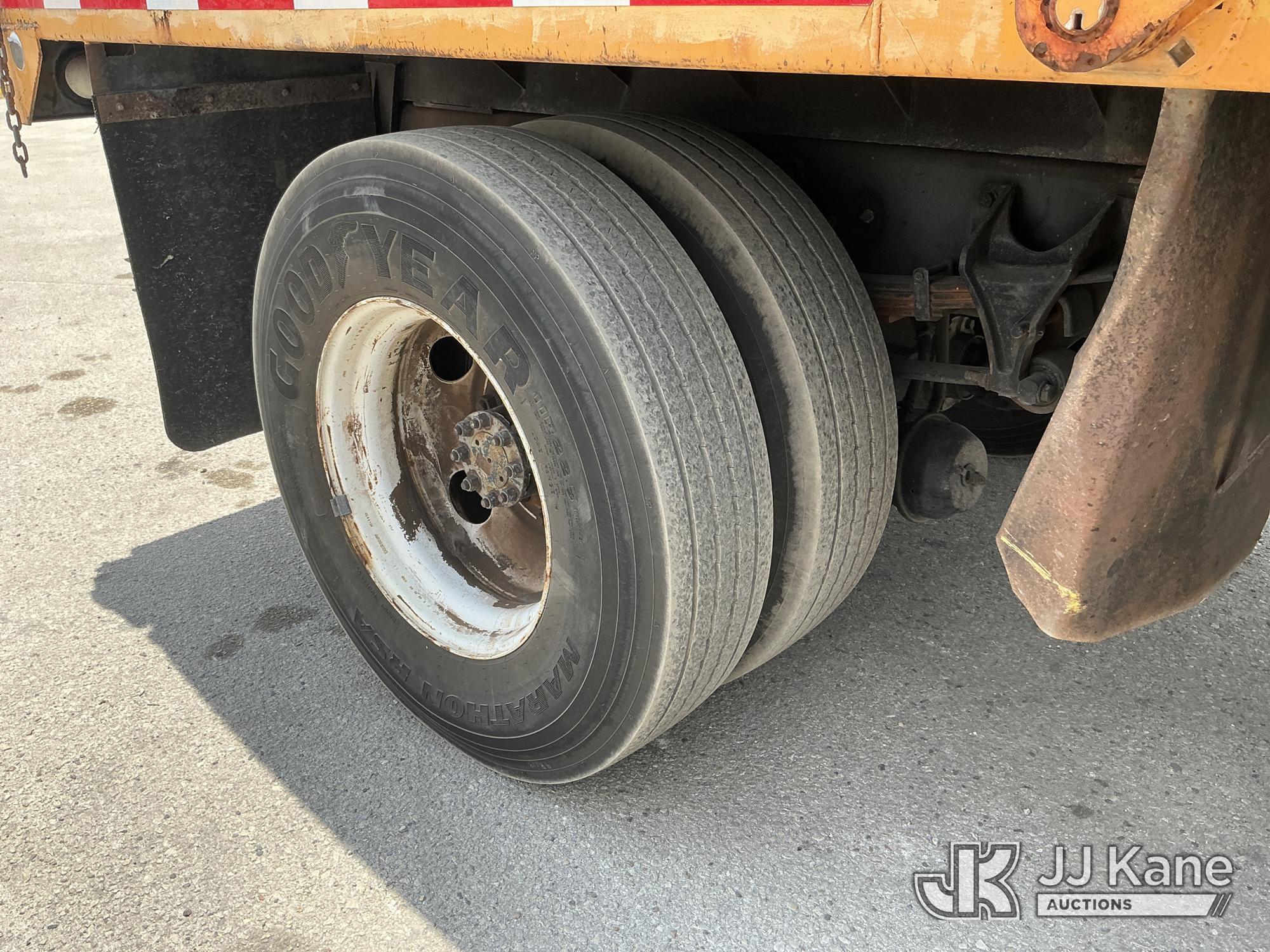 (Tampa, FL) 2005 Ford F650 Dump Truck State of FL Unit)(Runs, Moves & Dump Operates)(Body & Paint Da