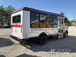 (Villa Rica, GA) 2006 Ford E350 Passenger Bus Not Running, Condition Unknown, Body/Paint Damage, Int