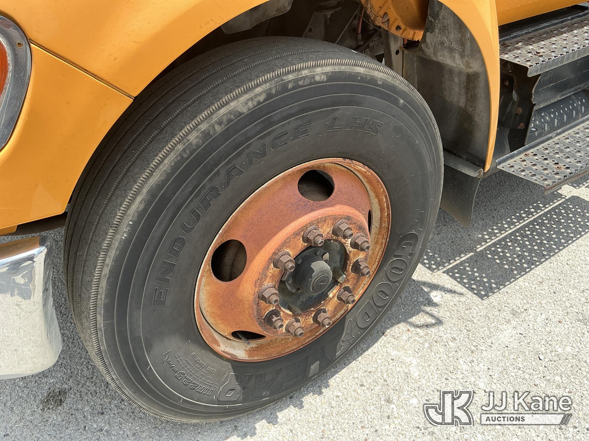 (Tampa, FL) 2005 Ford F650 Dump Truck State of FL Unit)(Runs, Moves & Dump Operates)(Body & Paint Da