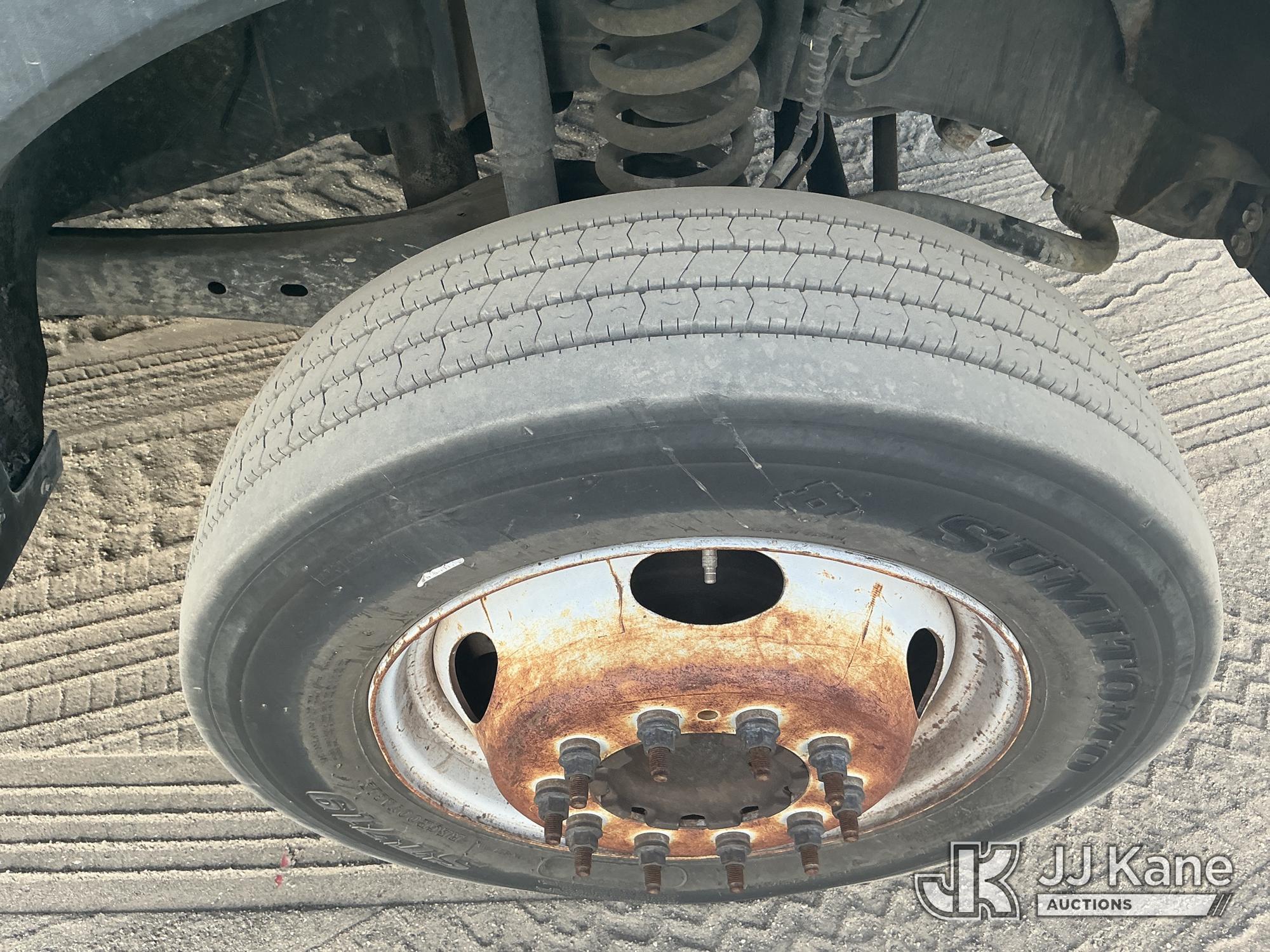 (Tampa, FL) 2017 Ford F550 Chipper Dump Truck Runs, Moves, & Operates) (Jump To Start, Check Engine