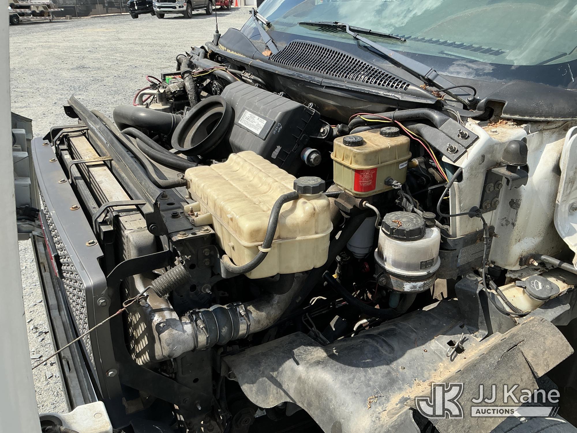 (China Grove, NC) 2008 GMC C5500 Service Truck Runs & Moves) (Check Engine Light On, Body Damage, Mi