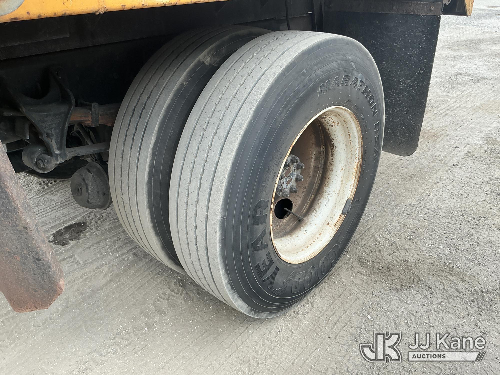 (Tampa, FL) 2005 Ford F650 Dump Truck State of FL Unit)(Runs, Moves & Dump Operates)(Body & Paint Da