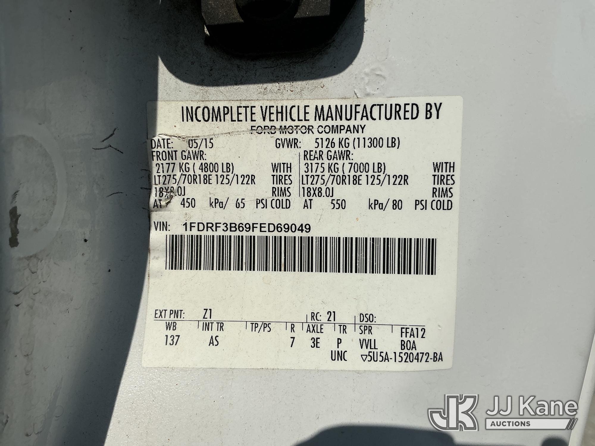 (China Grove, NC) 2015 Ford F350 4x4 Service Truck Runs & Moves) (Jump To Start