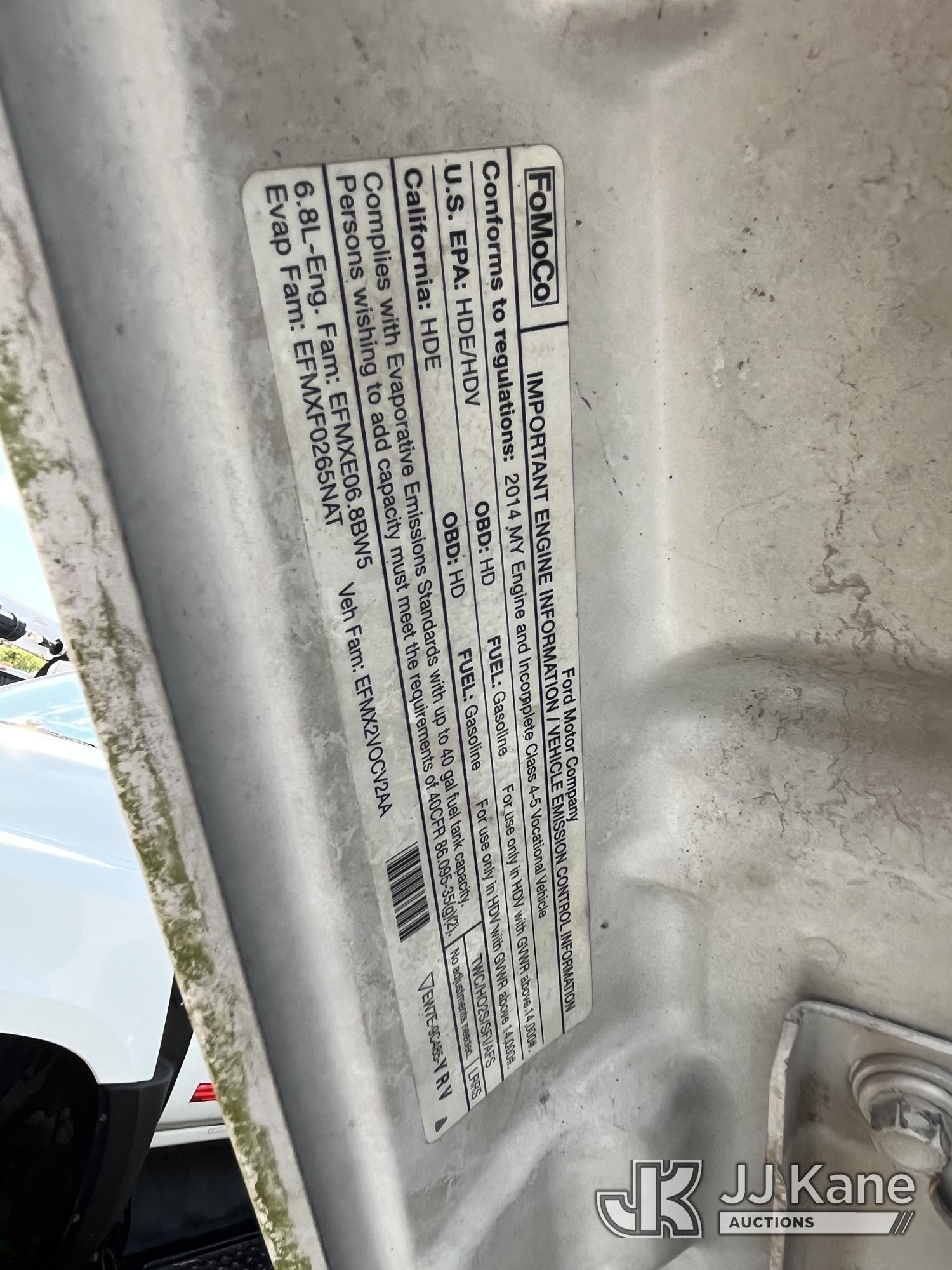 (Tampa, FL) 2014 Ford F450 Dump Truck Not Running, Condition Unknown, Cranks, Body Damage, Has Power