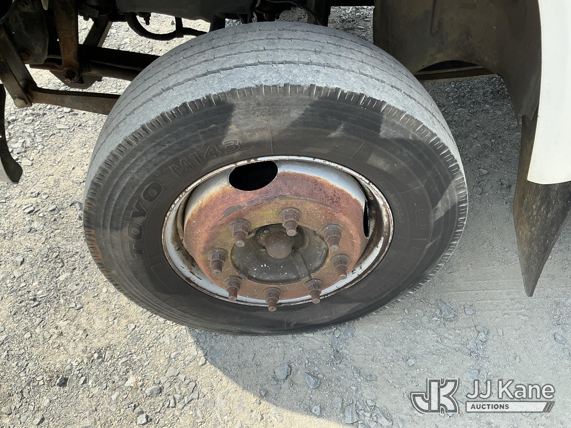 (China Grove, NC) 2008 GMC C5500 Service Truck Runs & Moves) (Check Engine Light On, Body Damage, Mi