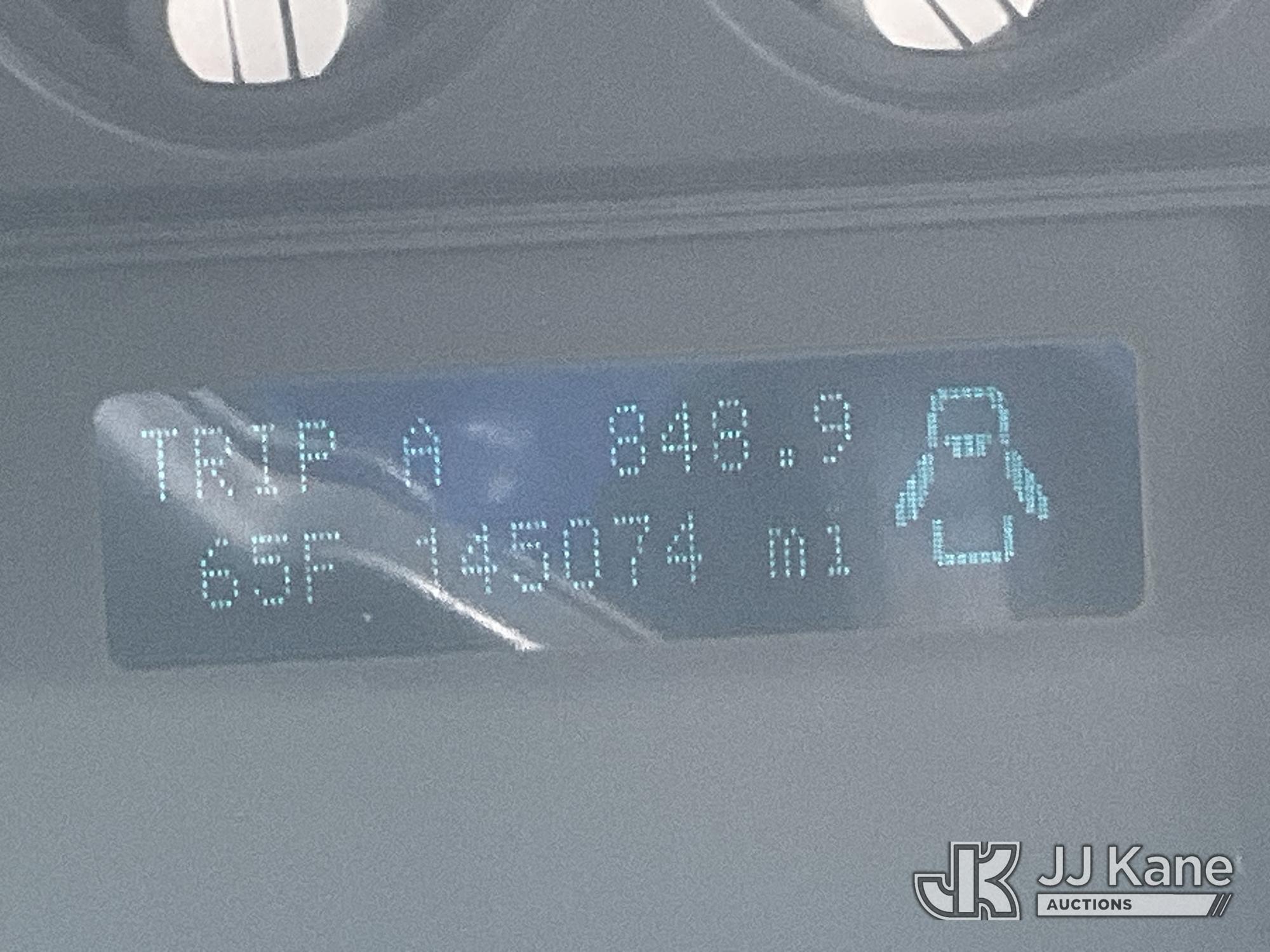 (Verona, KY) 2015 Ford F250 4x4 Service Truck Runs & Moves) (Rust Damage