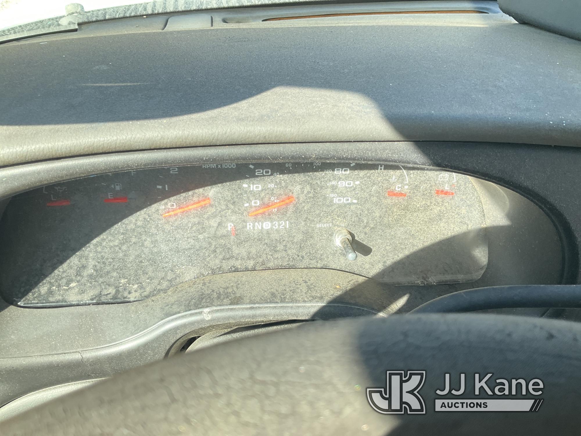 (Villa Rica, GA) 2006 Ford E350 Passenger Bus Not Running, Condition Unknown, Body/Paint Damage, Int