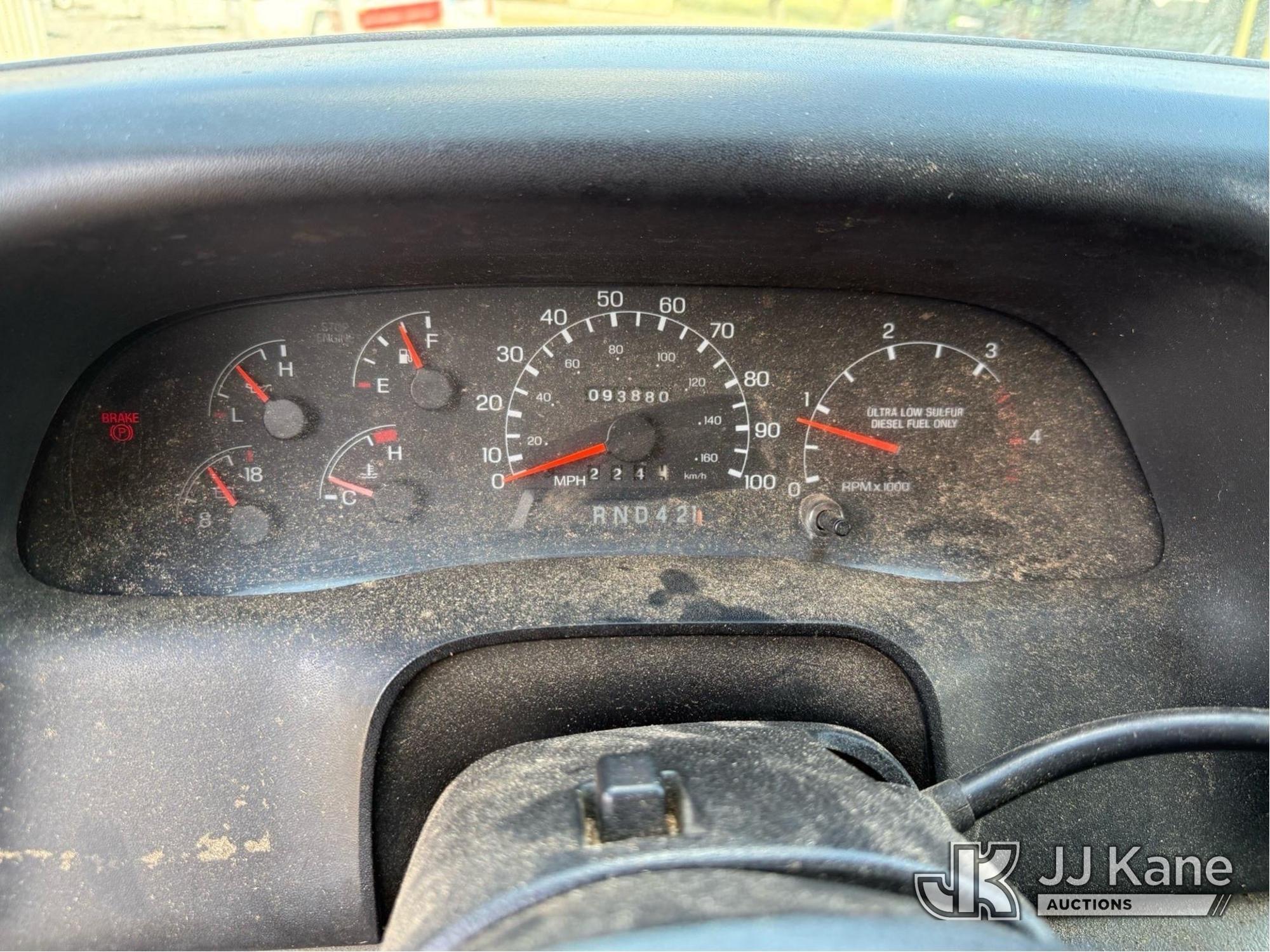 (Kodak, TN) 2008 Ford F750 Chipper Dump Truck Runs, Moves, Dump Operates, Body Damage