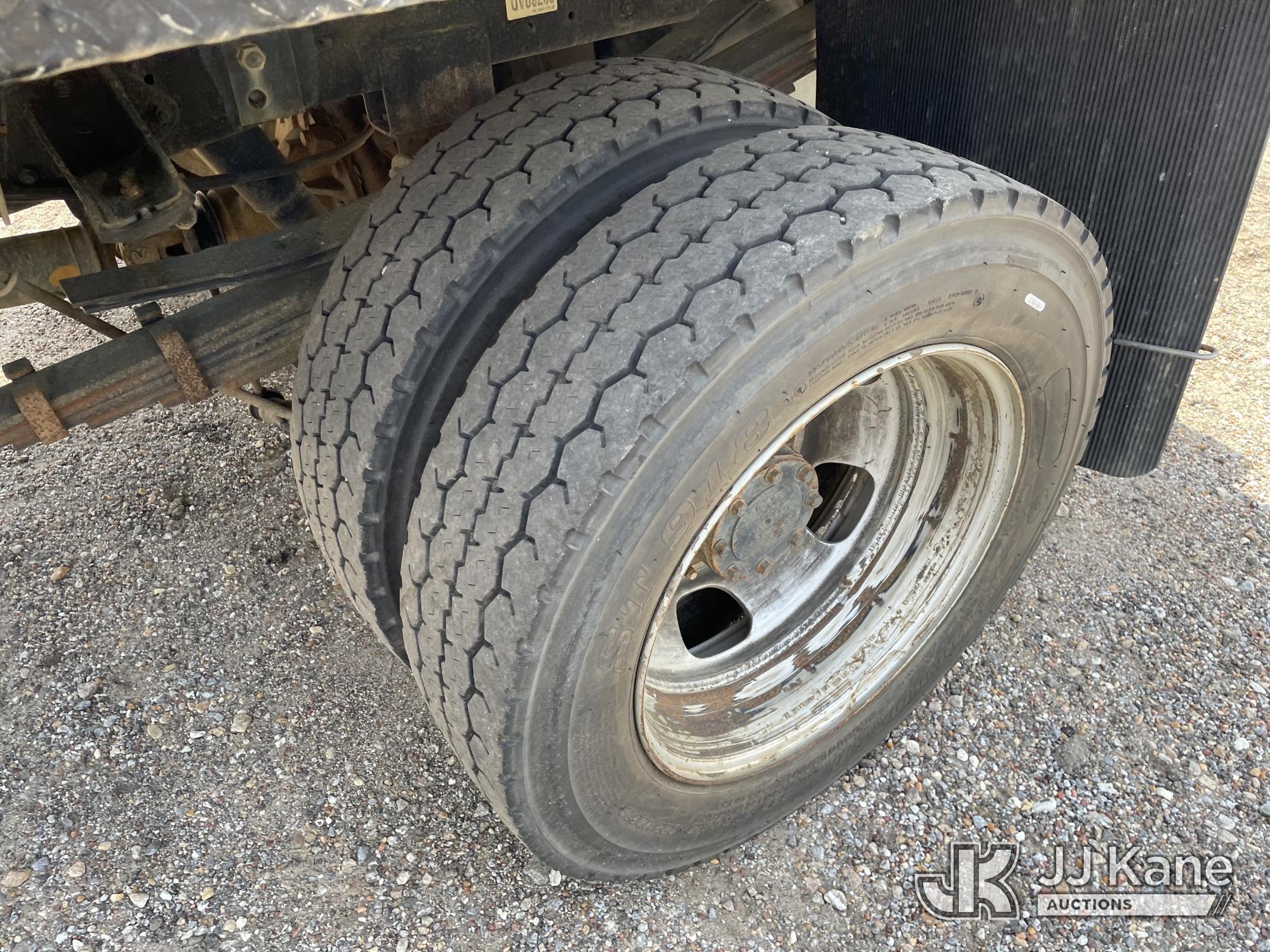 (Defuniak Springs, FL) 2014 RAM 5500 4x4 Crew-Cab Flatbed/Service Truck, (Utility Owned) Runs & Move