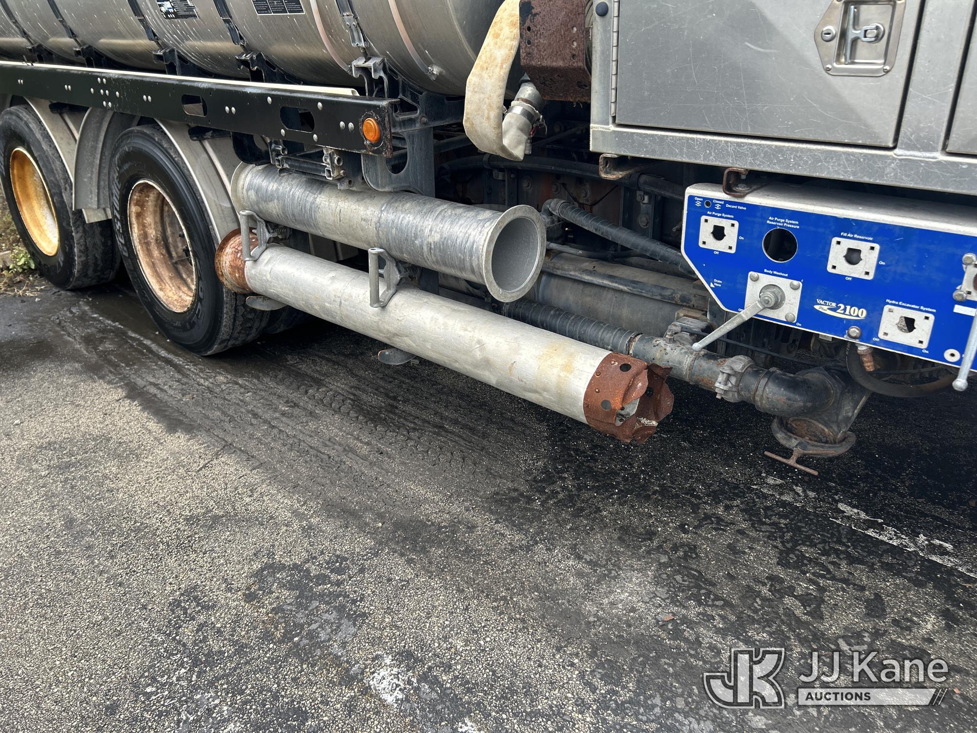 (West Palm Beach, FL) Vactor 2100, Vactor Unit mounted on 2013 International 7500 T/A Vacuum Excavat