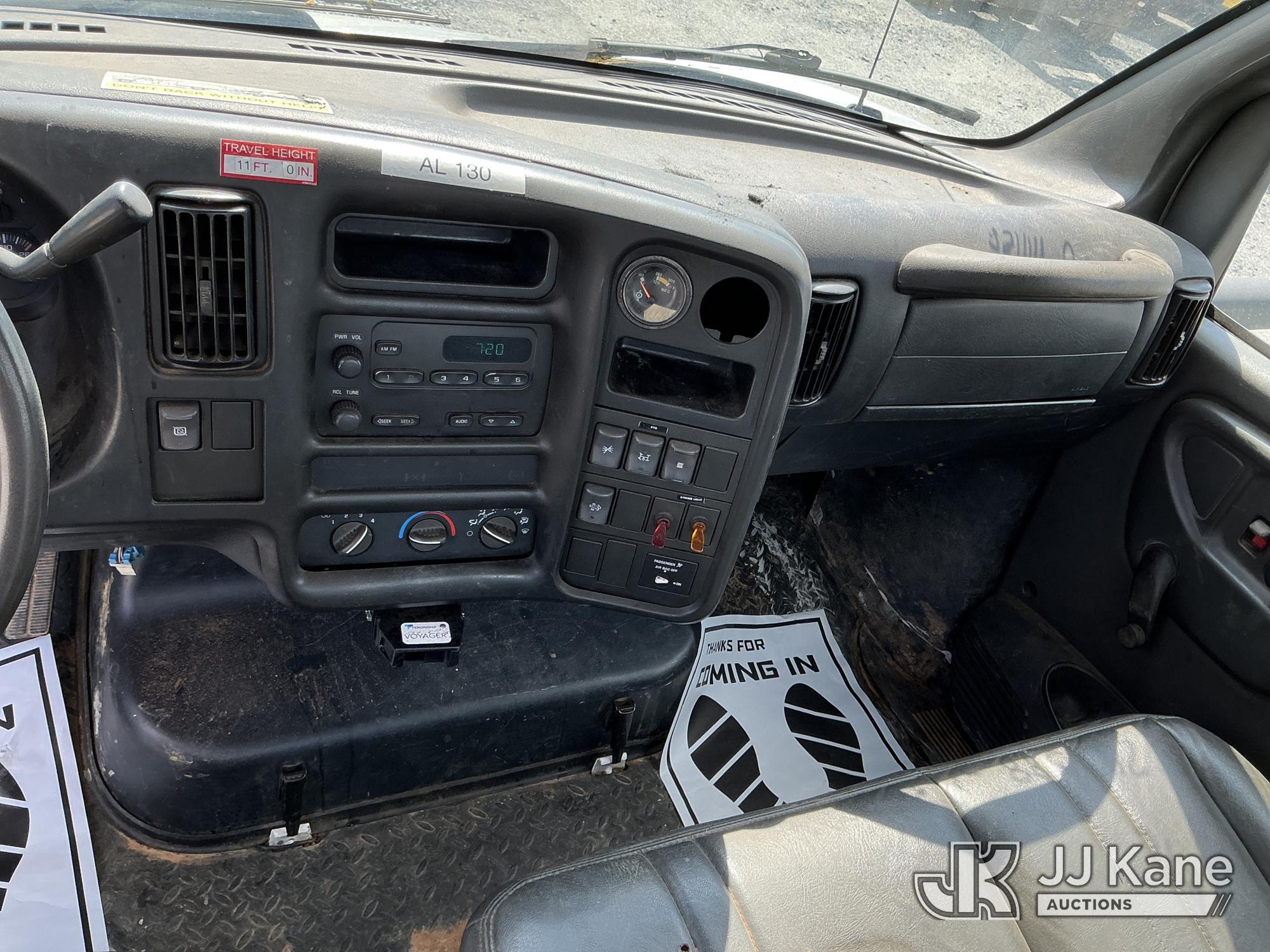 (China Grove, NC) 2008 GMC C5500 Service Truck Runs & Moves) (Check Engine Light On, Body Damage, Mi