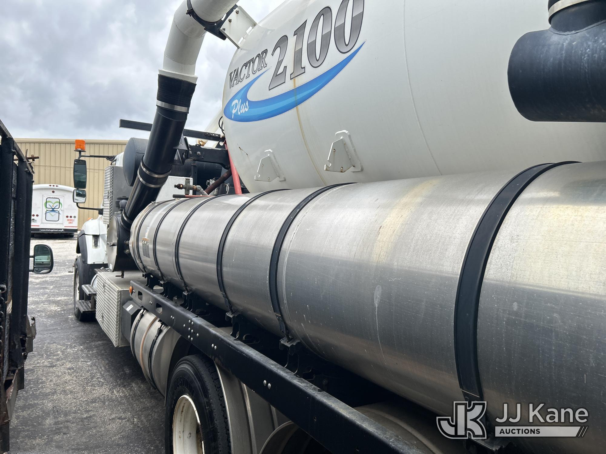 (West Palm Beach, FL) Vactor 2100, Vactor Unit mounted on 2013 International 7500 T/A Vacuum Excavat