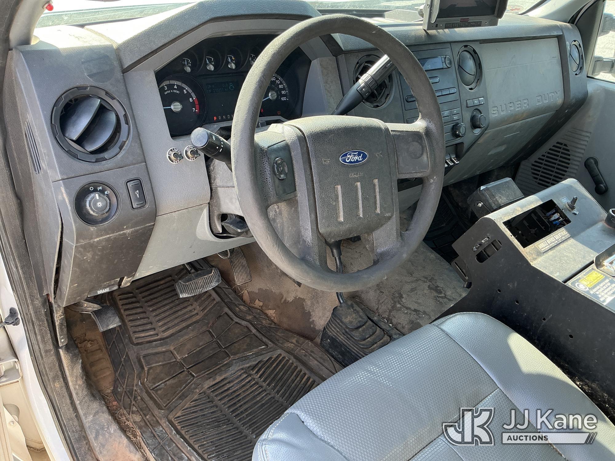 (China Grove, NC) 2015 Ford F350 4x4 Service Truck Runs & Moves) (Jump To Start