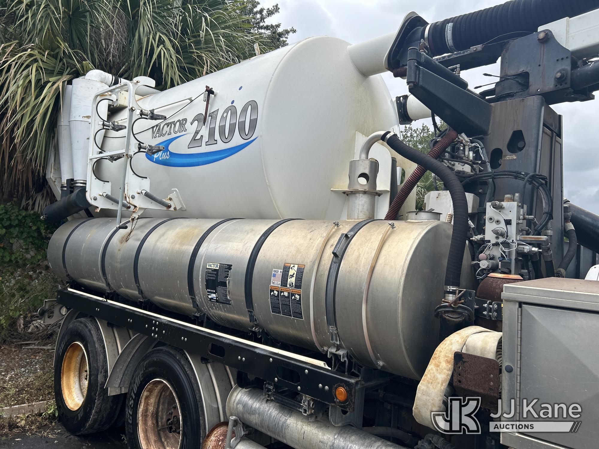 (West Palm Beach, FL) Vactor 2100, Vactor Unit mounted on 2013 International 7500 T/A Vacuum Excavat