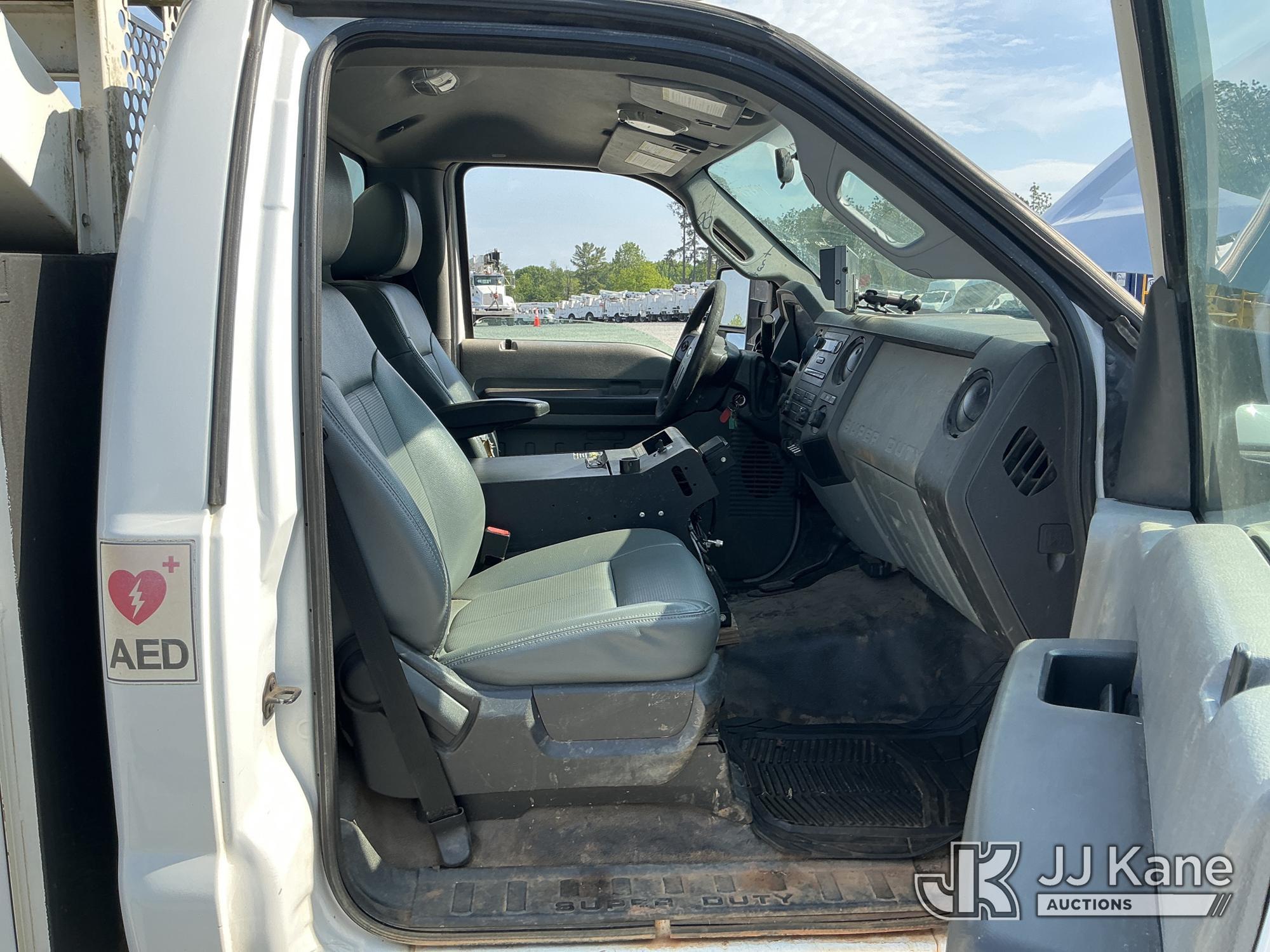 (China Grove, NC) 2015 Ford F350 4x4 Service Truck Runs & Moves) (Jump To Start