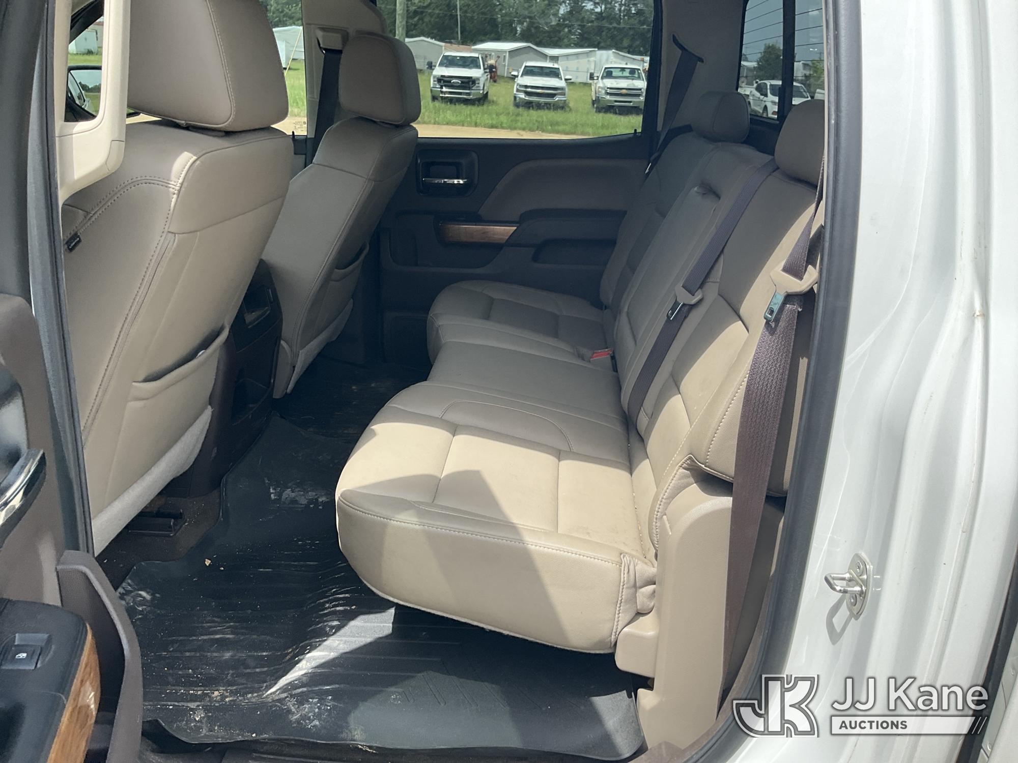 (Byram, MS) 2017 Chevrolet Silverado 1500 4x4 Crew-Cab Pickup Truck Runs & Moves) (Front Bumper Dama