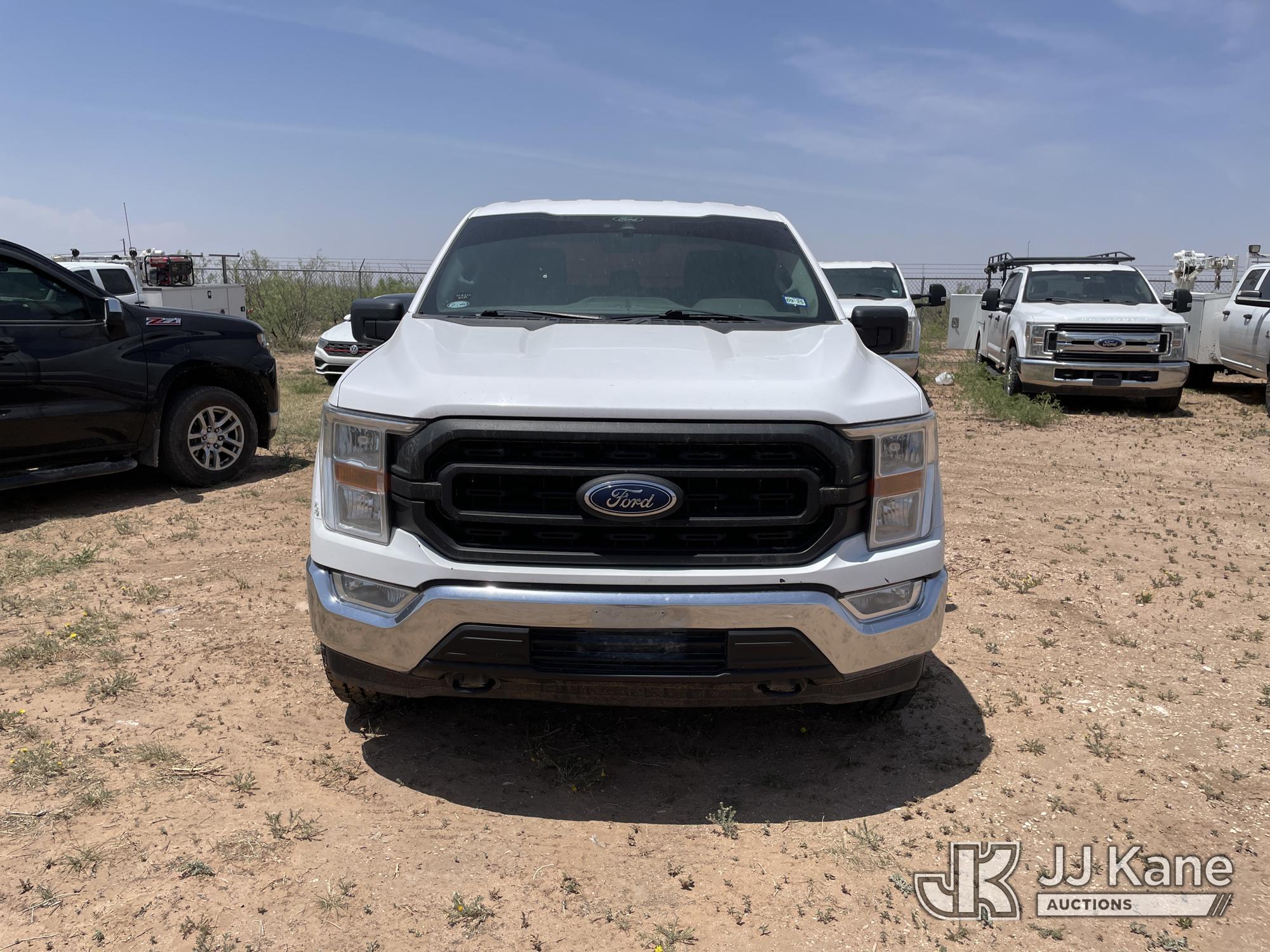 (Odessa, TX) 2021 Ford F150 4x4 Crew-Cab Pickup Truck Runs & Moves) (Starts, Infotainment Screen Is