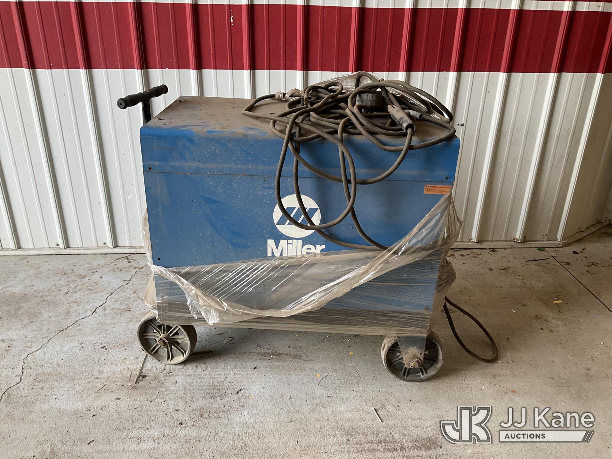 (South Beloit, IL) Miller Dialarc-HF Welder, Miller DIALARC HF, Constant Current AC/DC Arc Welding P