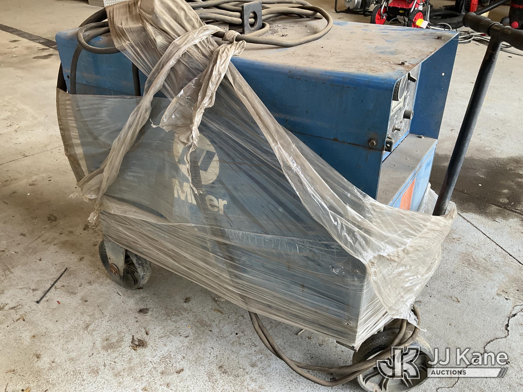 (South Beloit, IL) Miller Dialarc-HF Welder, Miller DIALARC HF, Constant Current AC/DC Arc Welding P