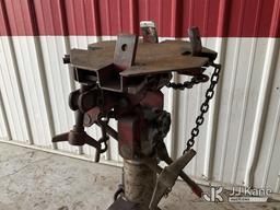 (South Beloit, IL) Gray HTJ-800C HIGH RISER
