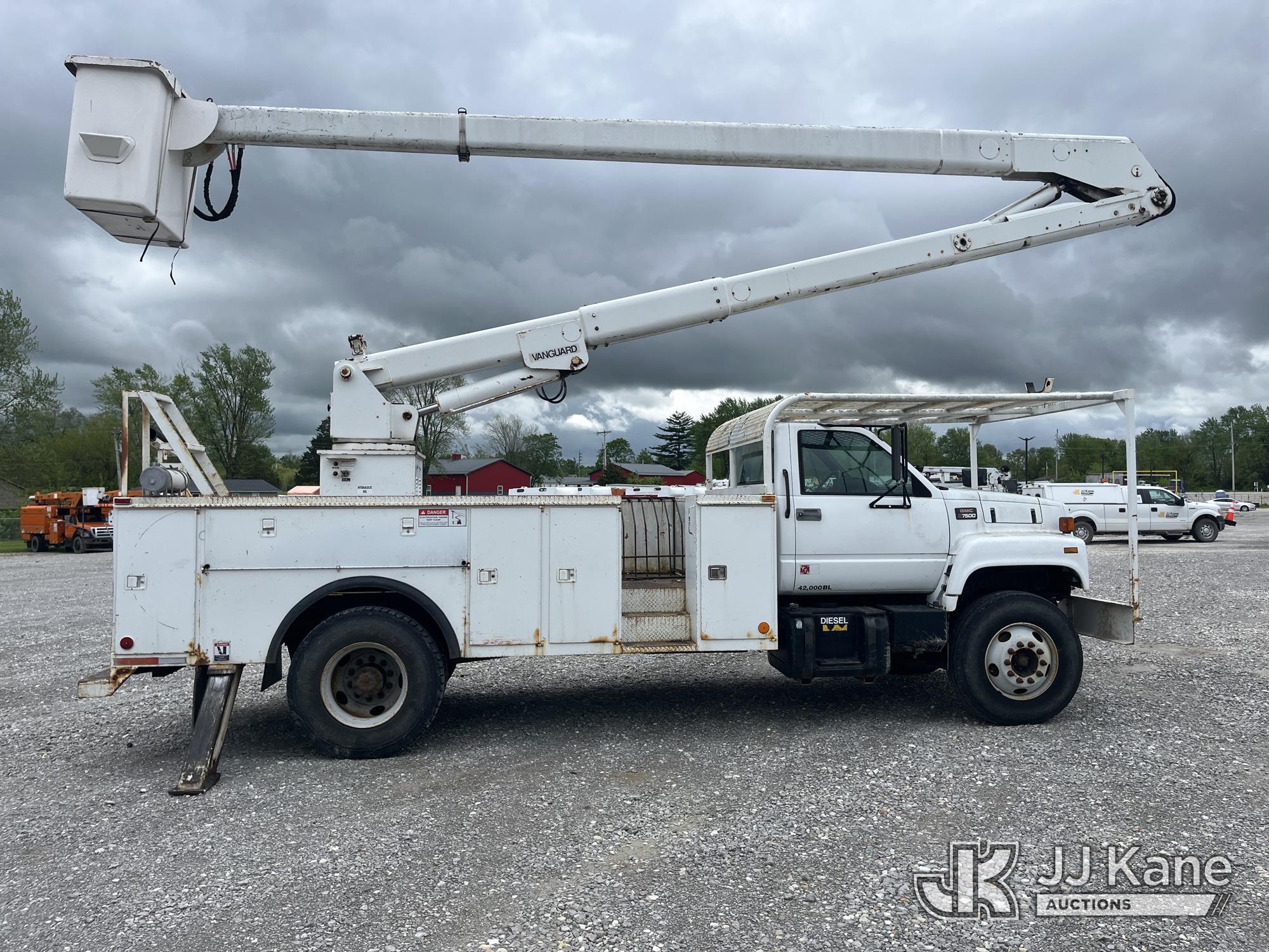 (Hawk Point, MO) Teco V5A-55IP-2TFE2, Bucket Truck rear mounted on 2000 GMC C7H042 Utility Truck Run