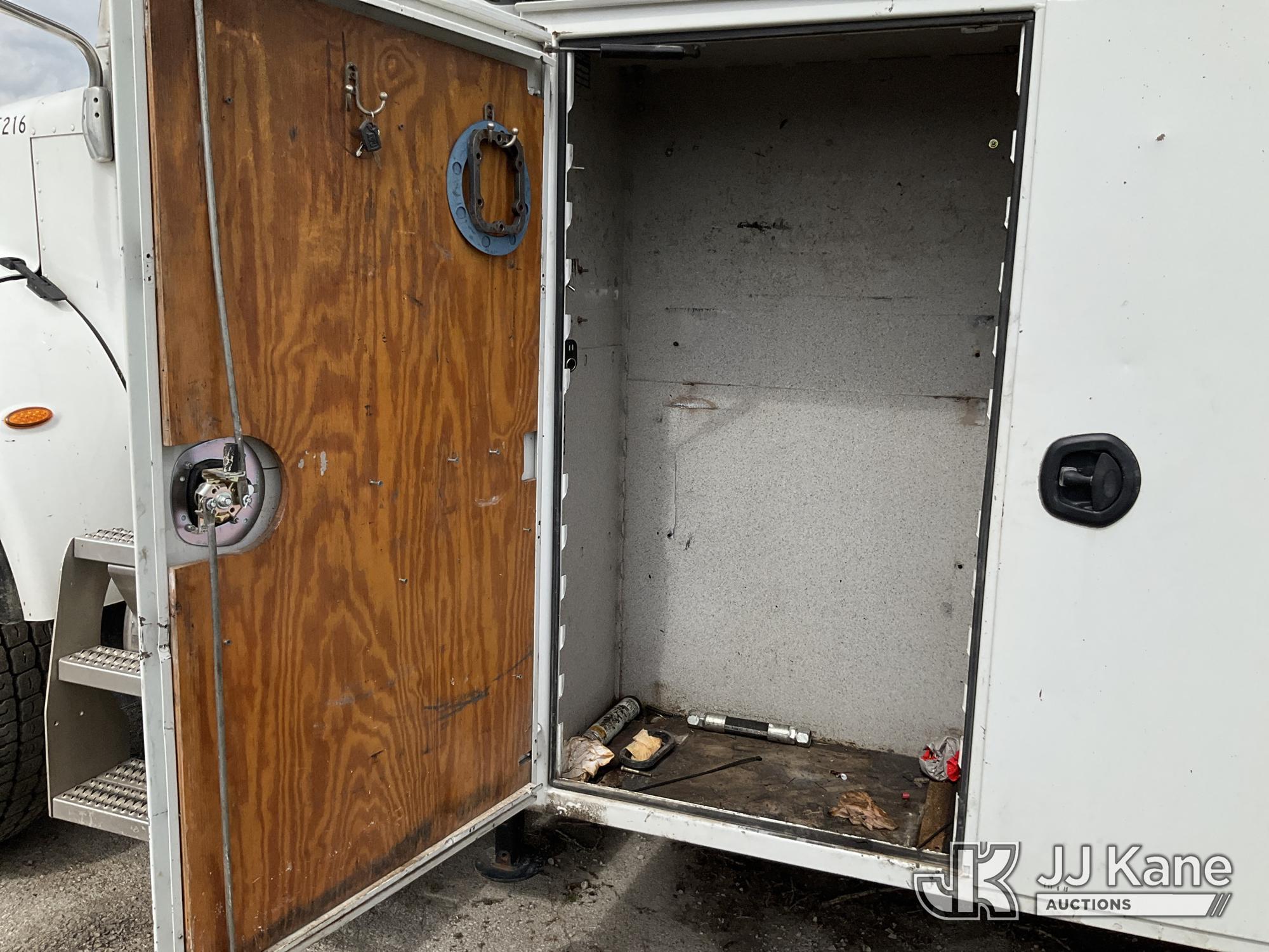 (Kansas City, MO) 2017 PETERBILT 337 Mechanics Service Truck Runs, Crane Operates) (Does Not Move, J