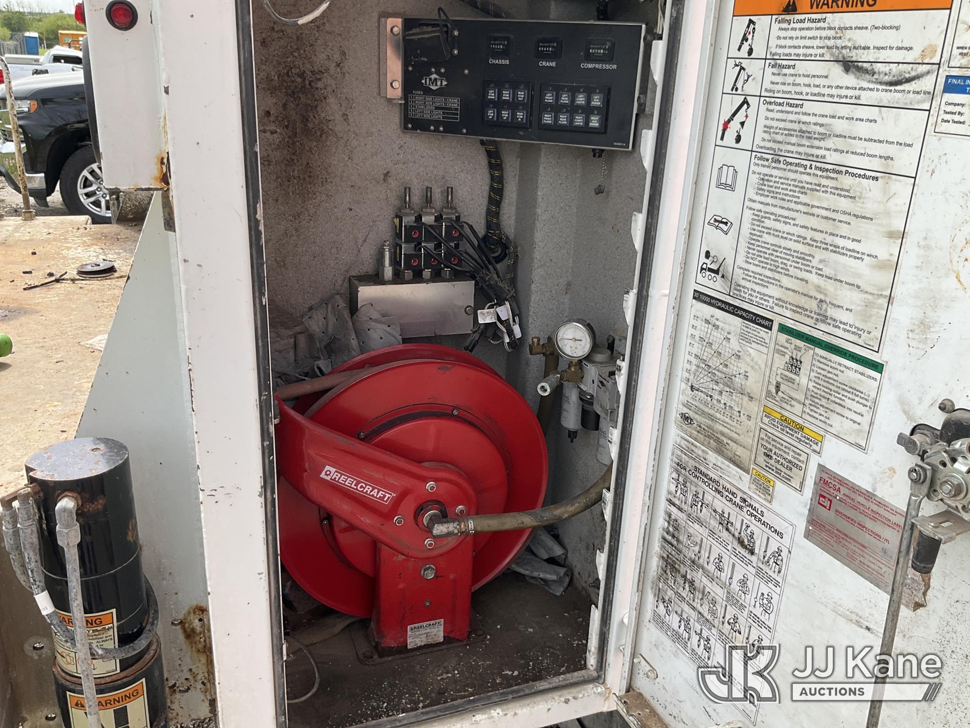 (Kansas City, MO) 2017 PETERBILT 337 Mechanics Service Truck Runs, Crane Operates) (Does Not Move, J