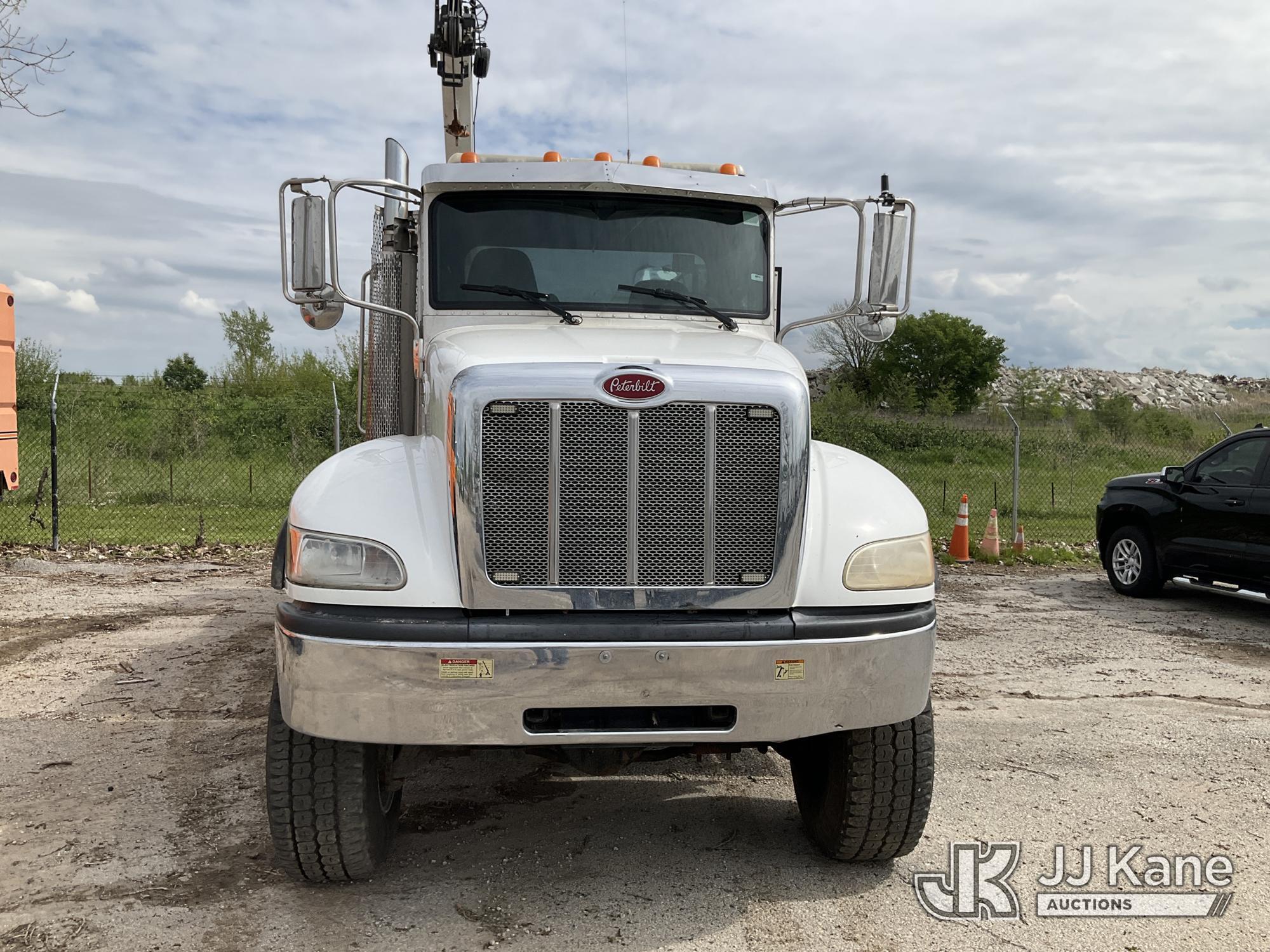 (Kansas City, MO) 2017 PETERBILT 337 Mechanics Service Truck Runs, Crane Operates) (Does Not Move, J