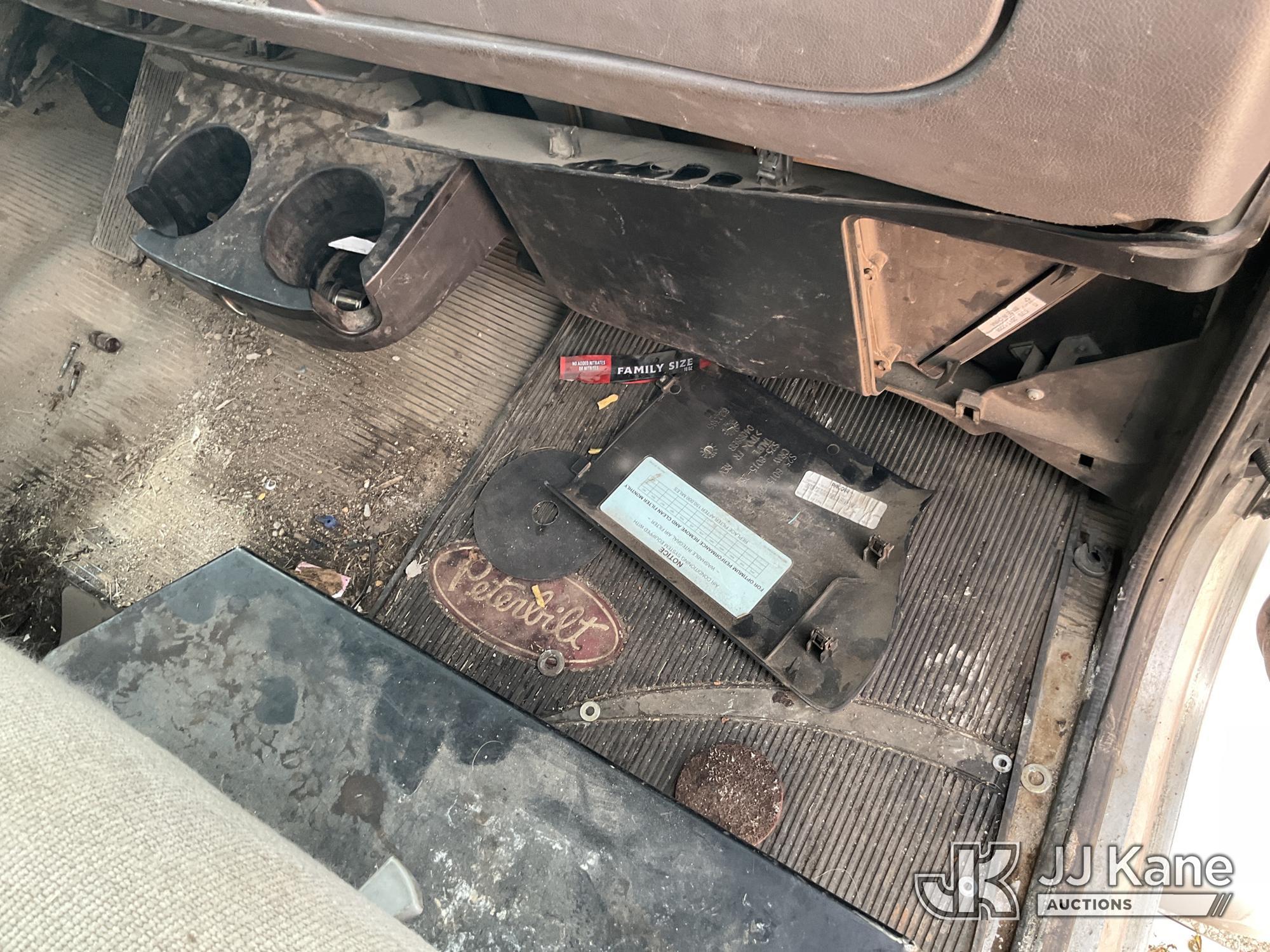(Kansas City, MO) 2017 PETERBILT 337 Mechanics Service Truck Runs, Crane Operates) (Does Not Move, J