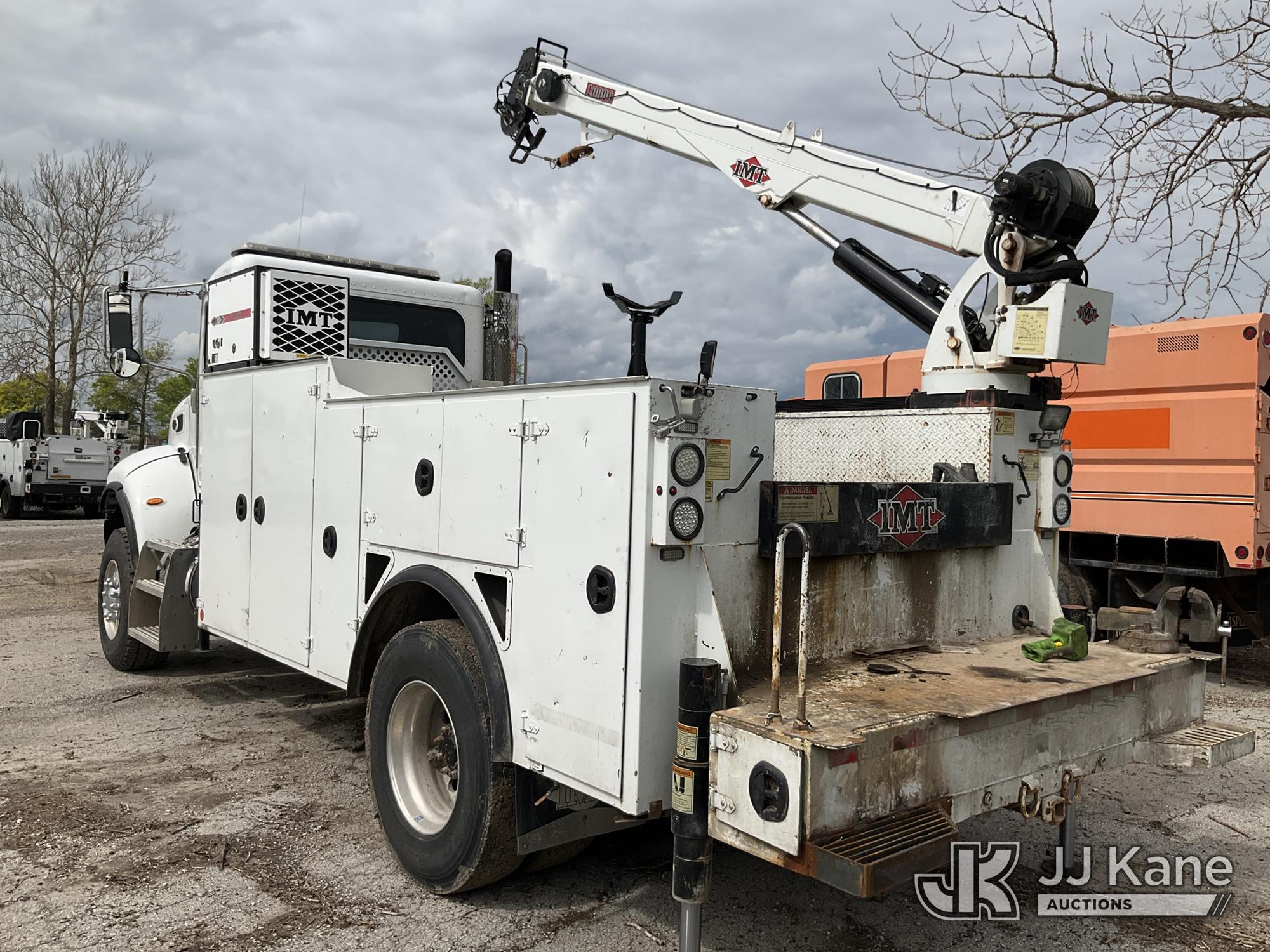 (Kansas City, MO) 2017 PETERBILT 337 Mechanics Service Truck Runs, Crane Operates) (Does Not Move, J