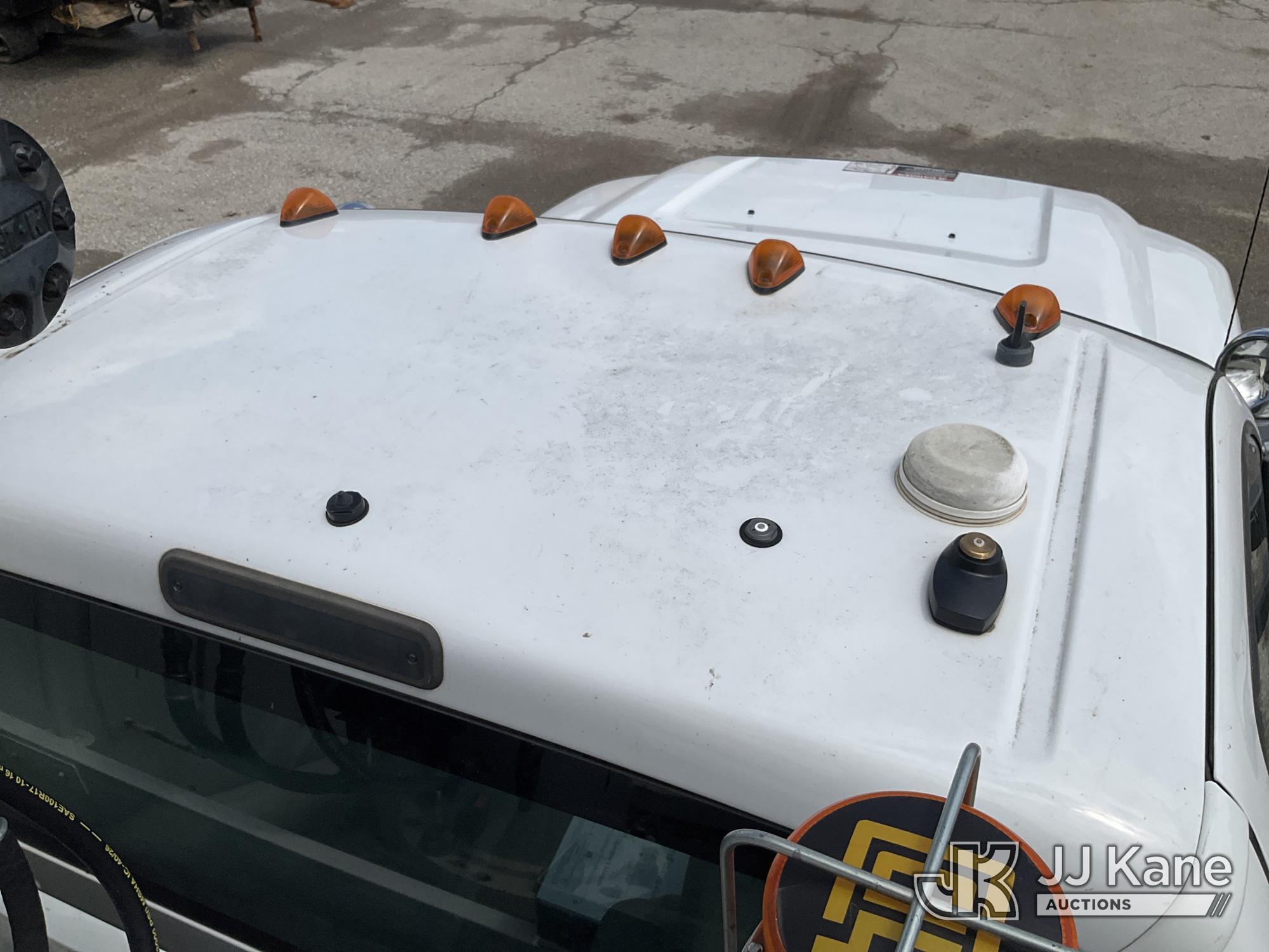 (Kansas City, MO) Altec AT37G, Articulating & Telescopic Bucket Truck mounted behind cab on 2015 For