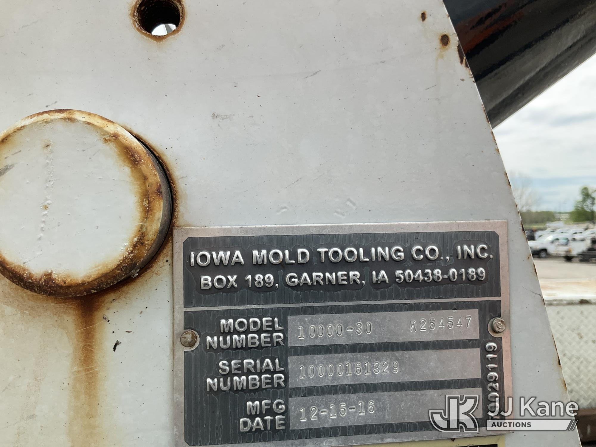 (Kansas City, MO) 2017 PETERBILT 337 Mechanics Service Truck Runs, Crane Operates) (Does Not Move, J