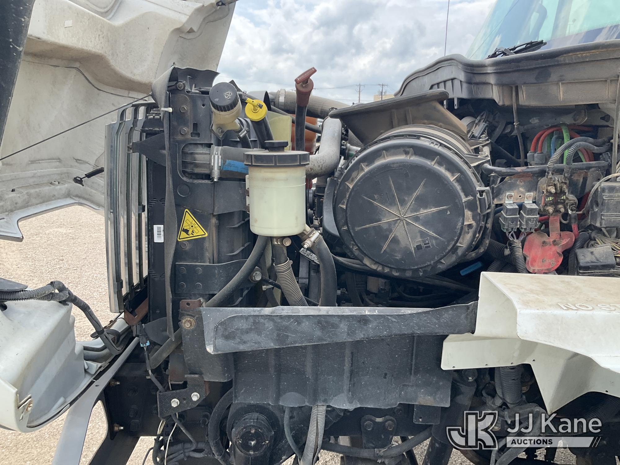 (Waxahachie, TX) Altec D4065B-TR, Digger Derrick rear mounted on 2013 International 7400 6x6 T/A Uti
