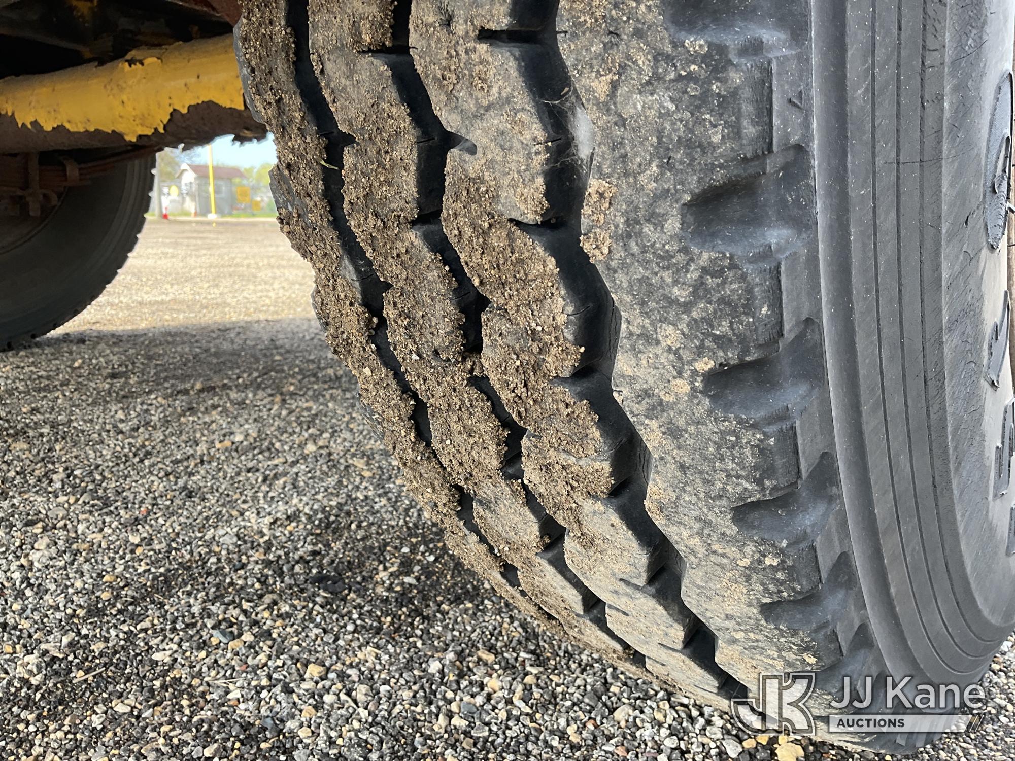 (South Beloit, IL) 1992 Sauber 1550 S/A Reel/Material Trailer