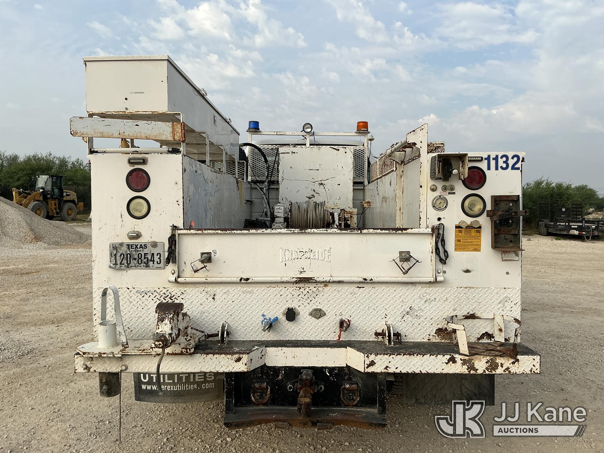 (San Antonio, TX) 2004 Ford F-650 Service Truck, Utility Company Owned and Maintained Runs & Moves)