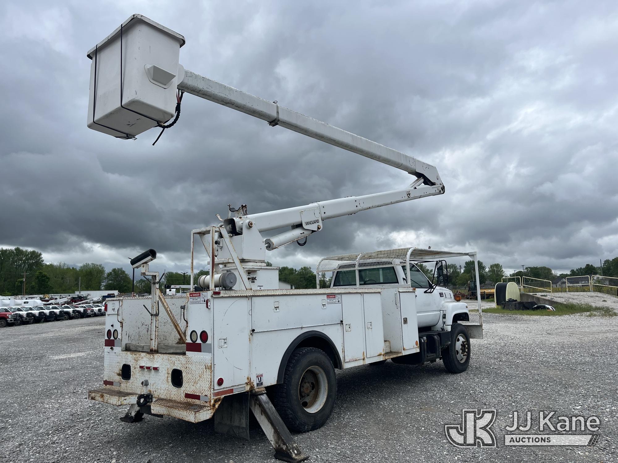 (Hawk Point, MO) Teco V5A-55IP-2TFE2, Bucket Truck rear mounted on 2000 GMC C7H042 Utility Truck Run