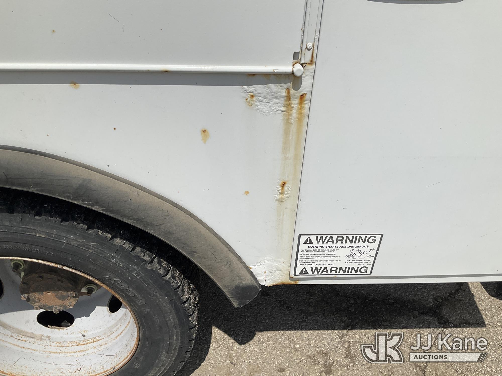 (Kansas City, MO) Altec AT37G, Articulating & Telescopic Bucket Truck mounted behind cab on 2015 For